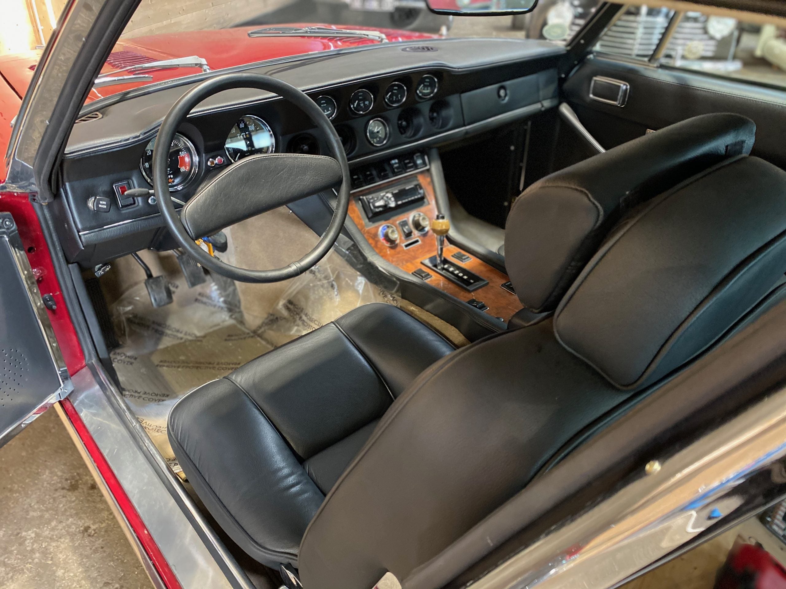 Jensen Interceptor III