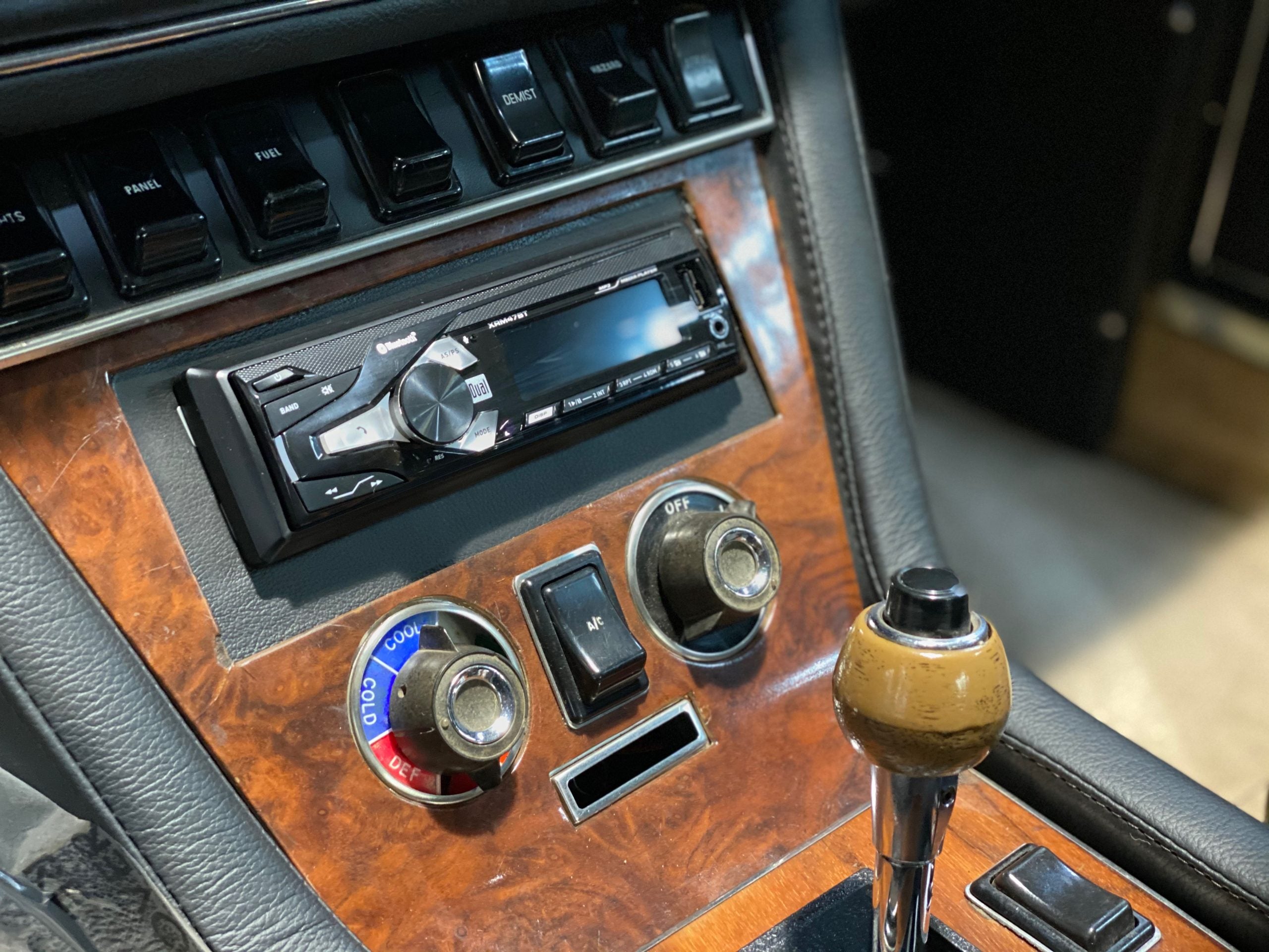 Jensen Interceptor III