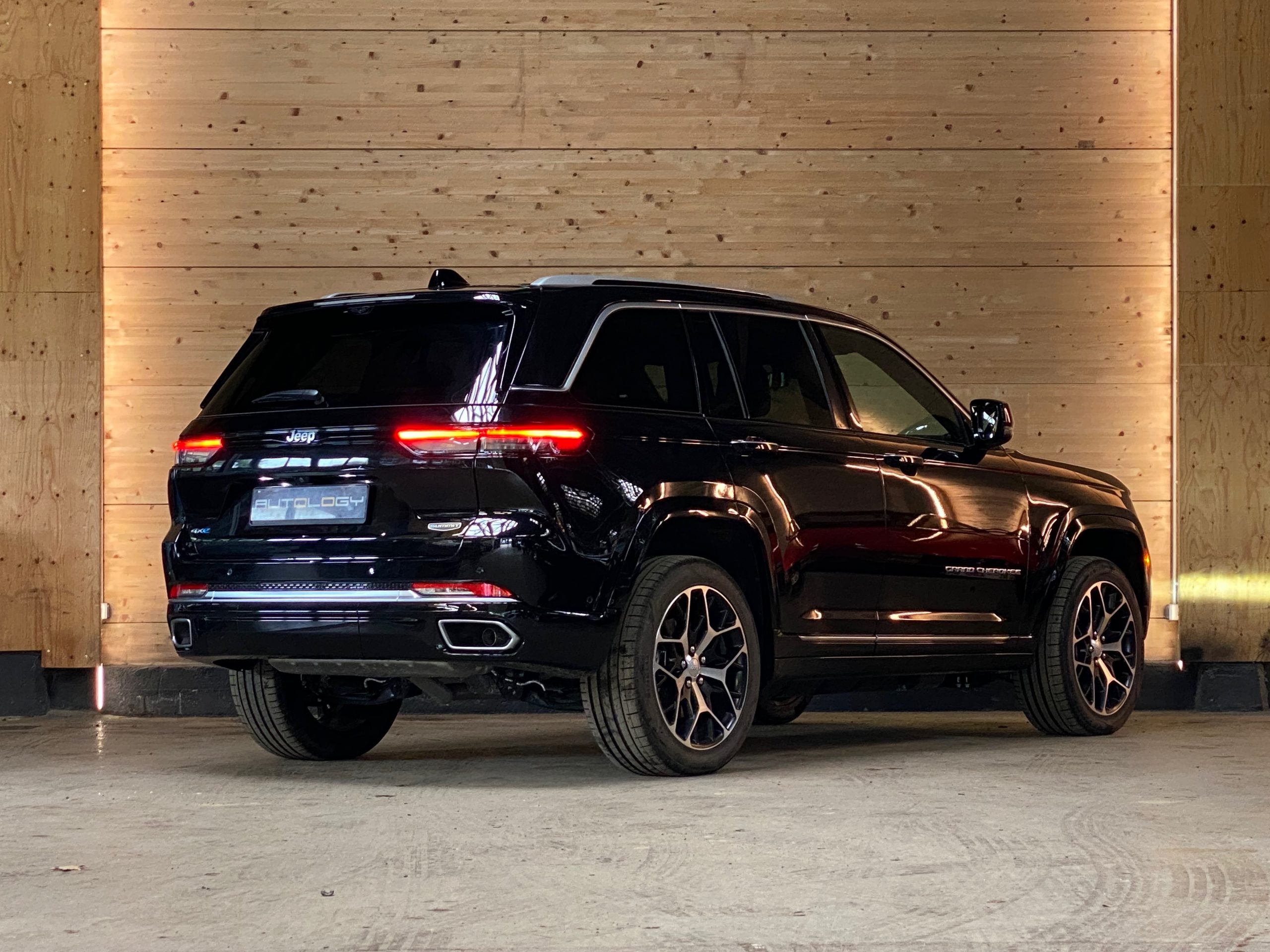 Jeep Grand Cherokee 4xe Exclusive Launch Edition
