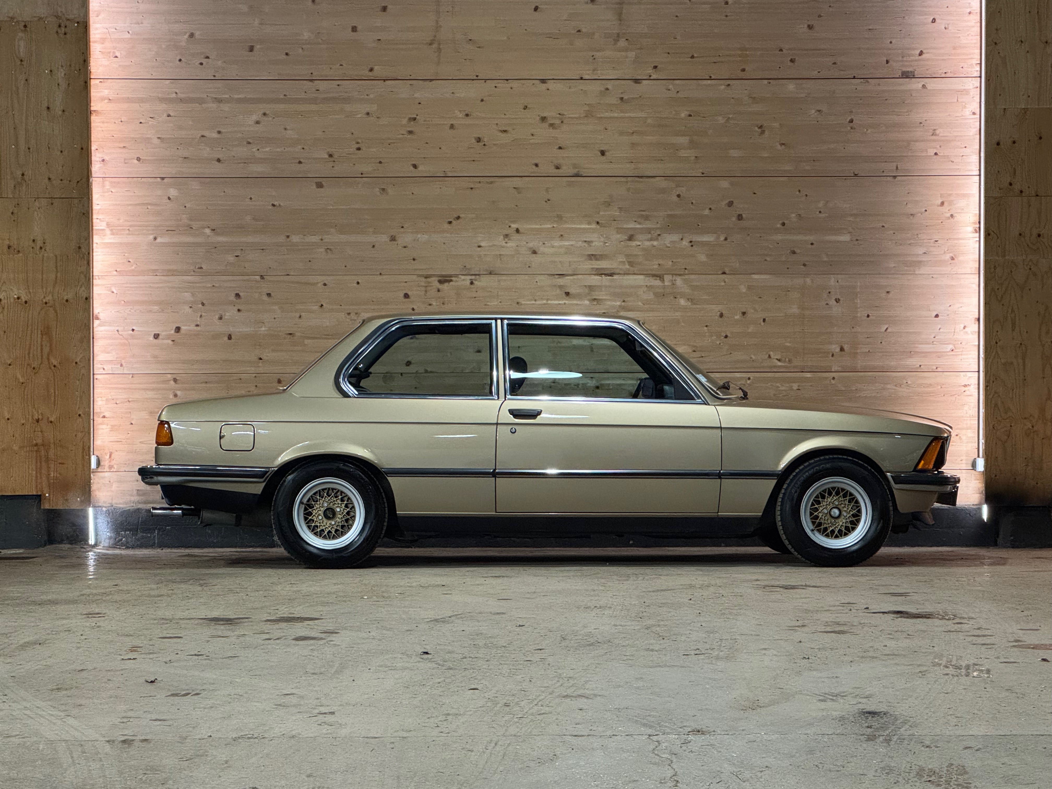 BMW 323i - E21 - Phase 2