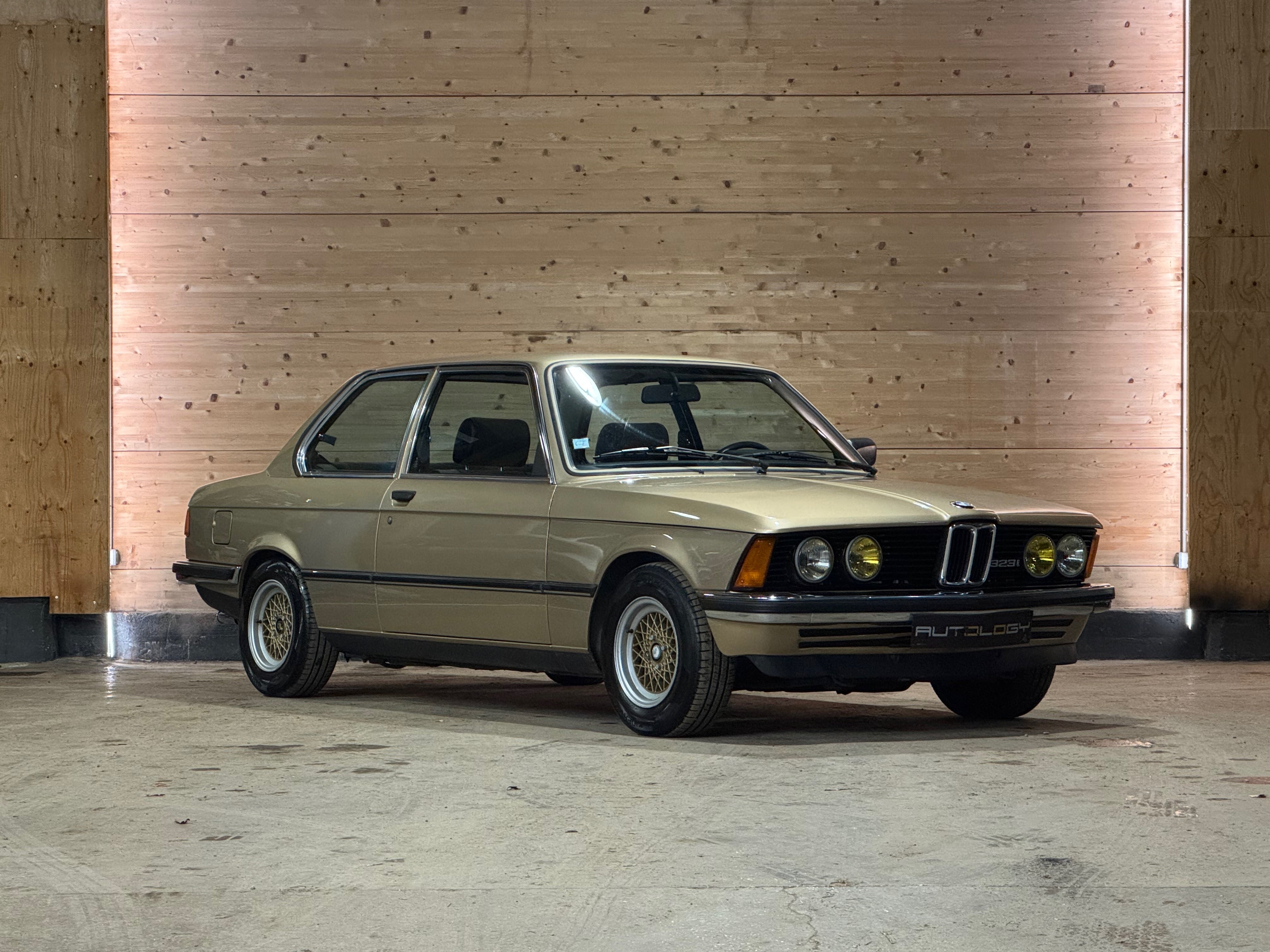 BMW 323i - E21 - Phase 2