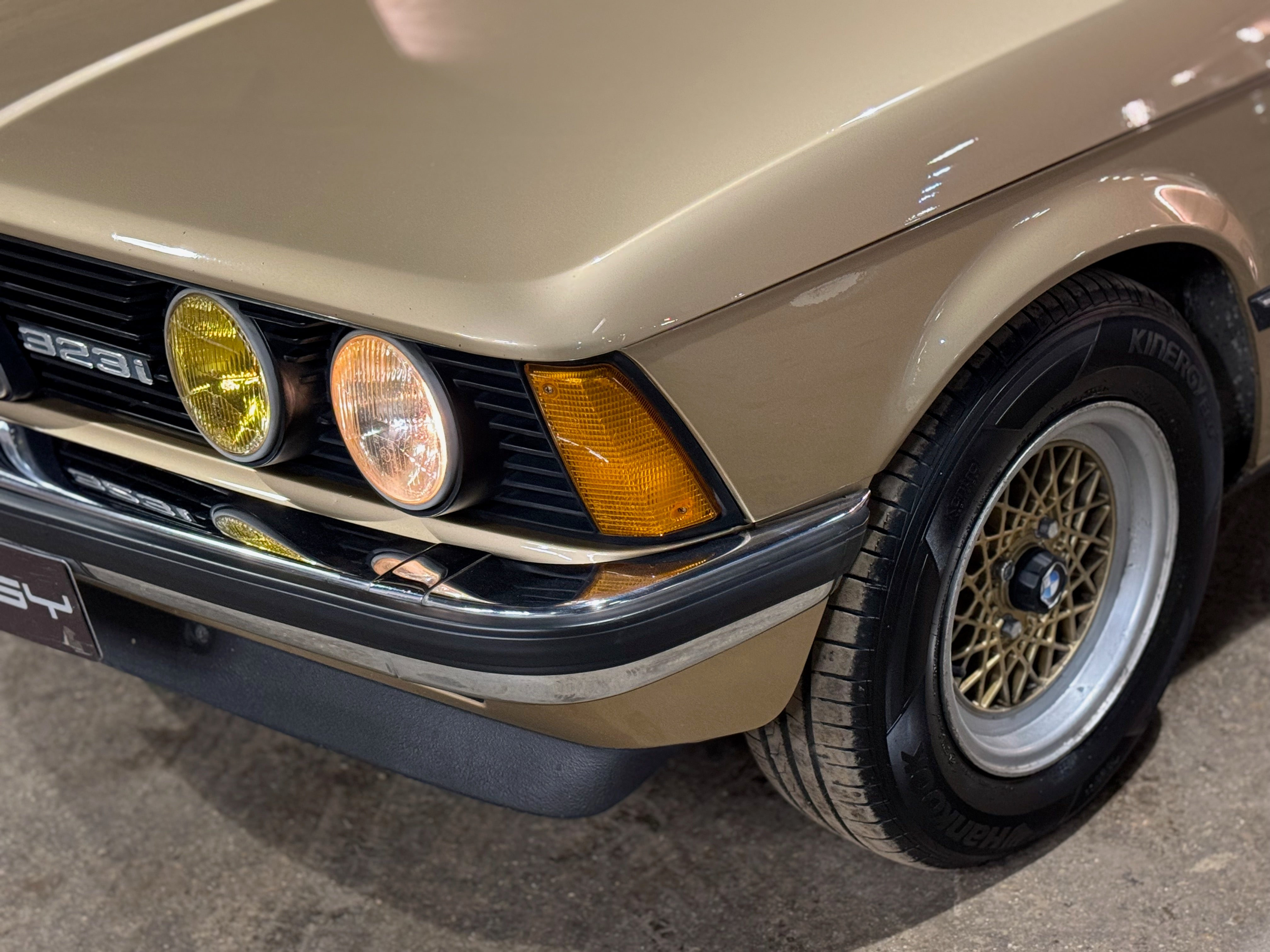 BMW 323i - E21 - Phase 2