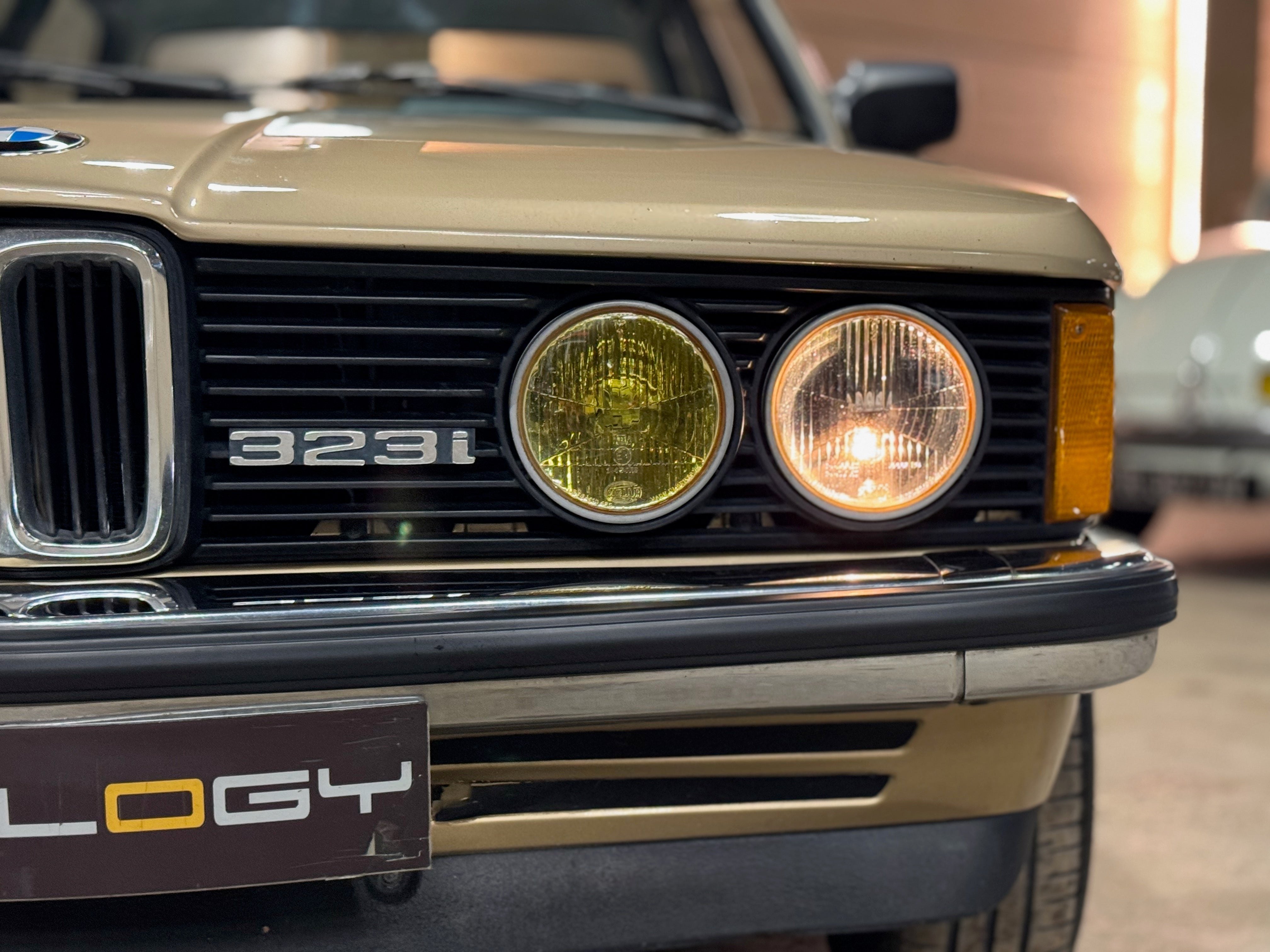 BMW 323i - E21 - Phase 2