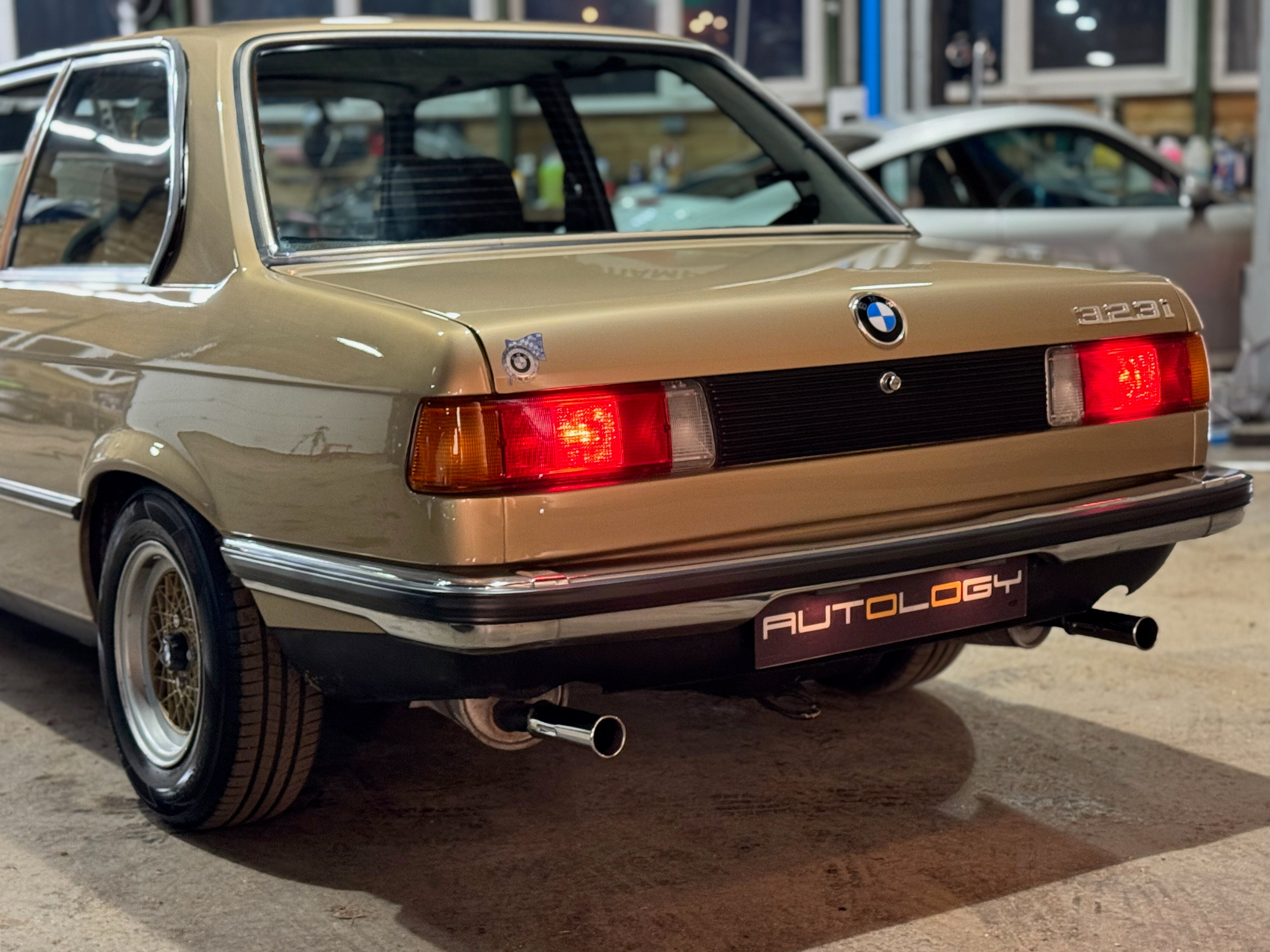BMW 323i - E21 - Phase 2
