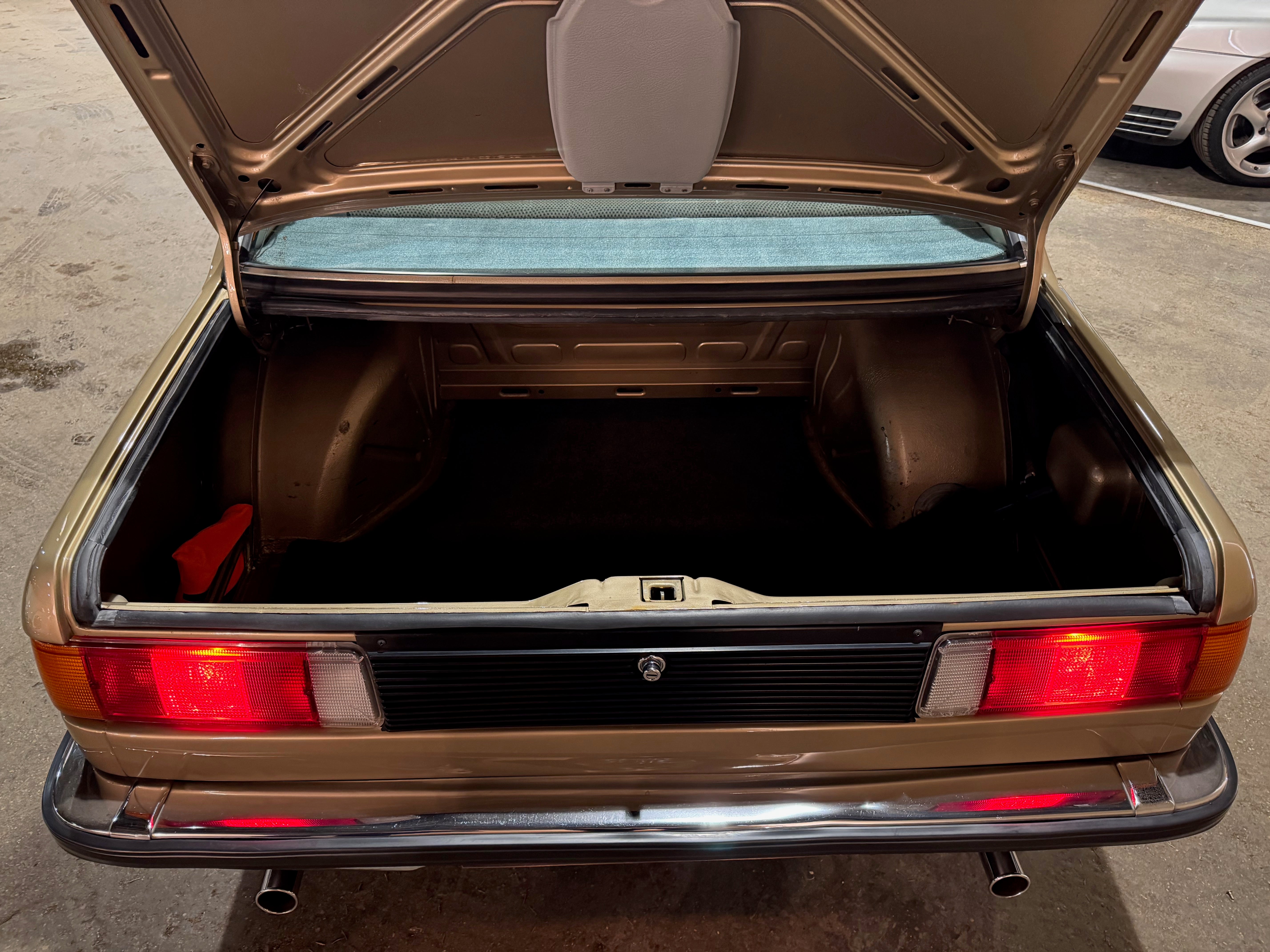 BMW 323i - E21 - Phase 2