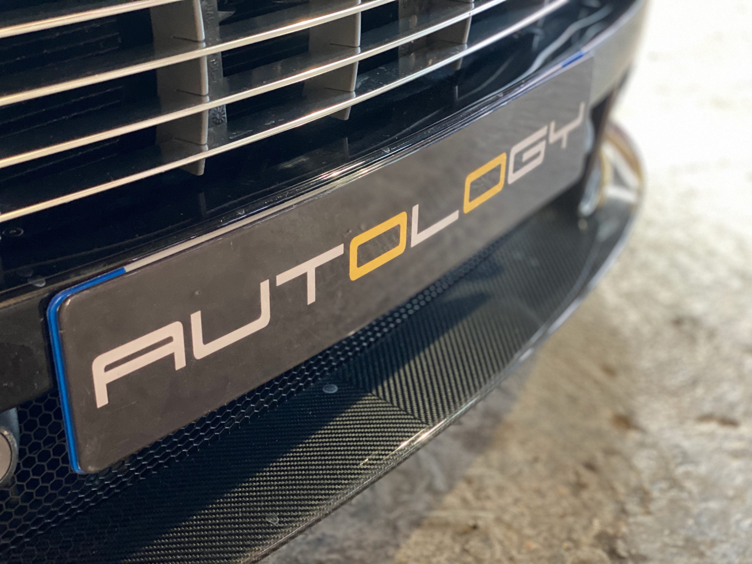 Aston Martin V12 Vantage Roadster BVM6 n°16/101