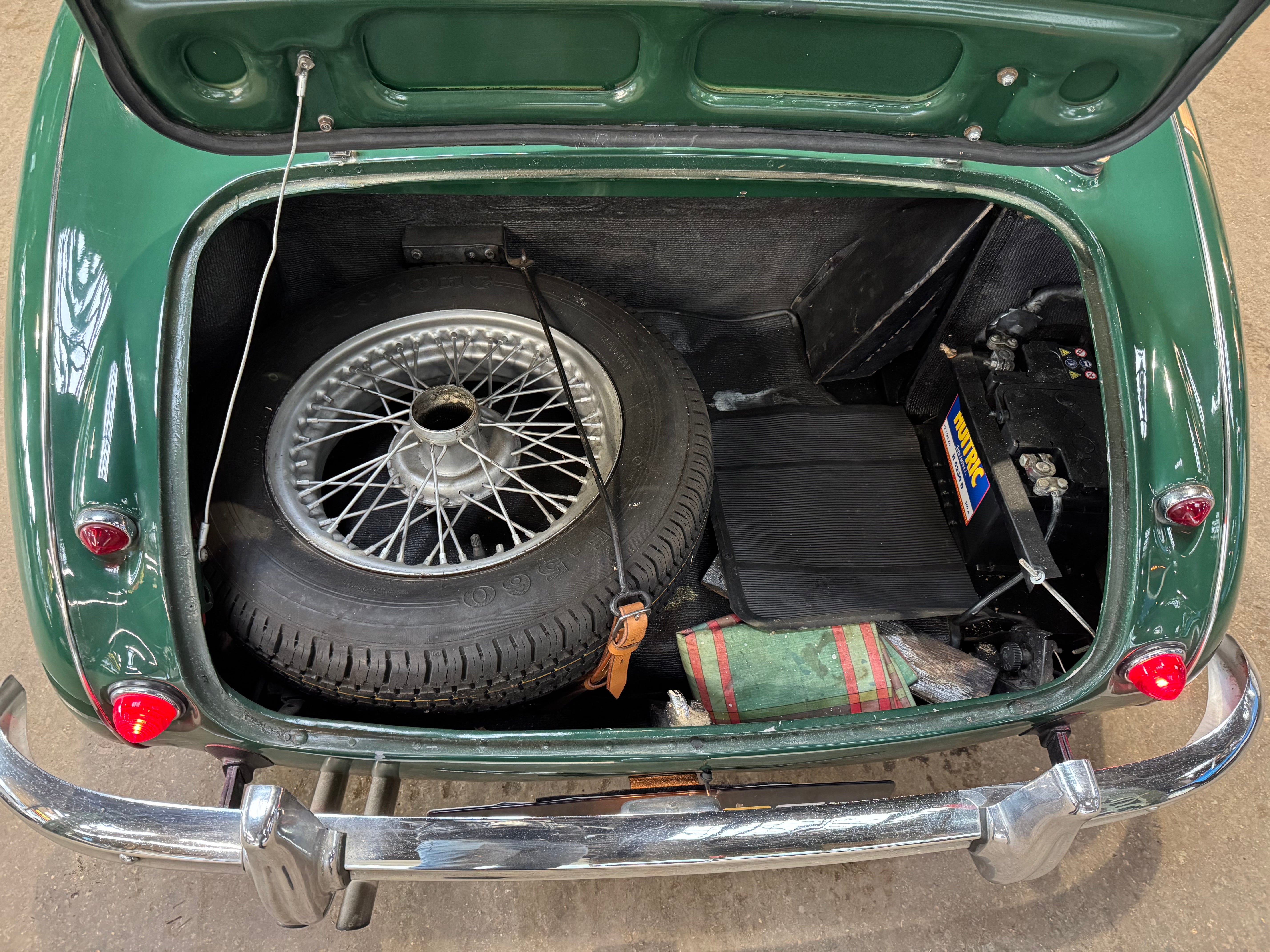 Austin Healey 100/6 BN4