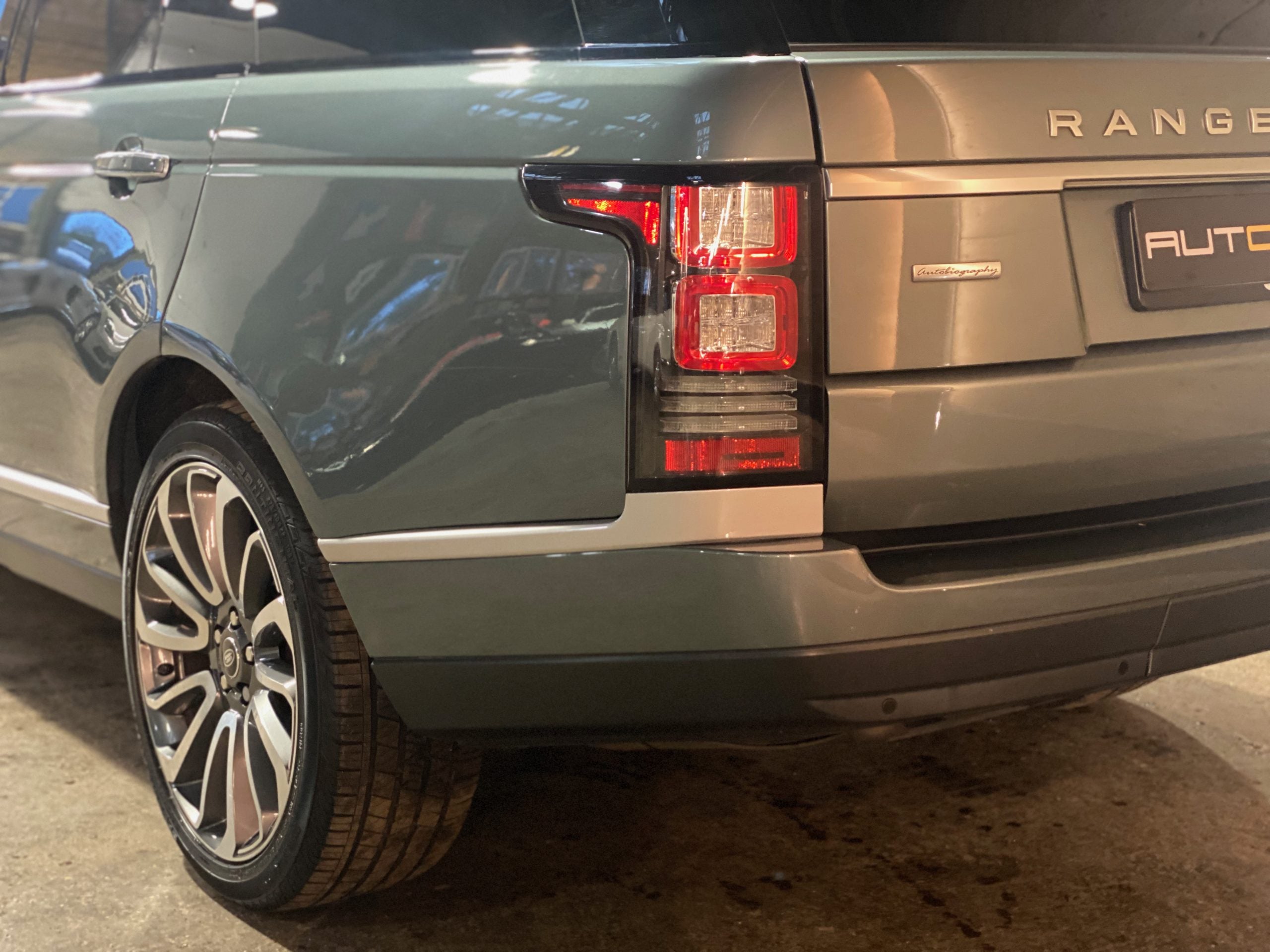 Land Rover Range Rover 4.4 SdV8 Autobiography