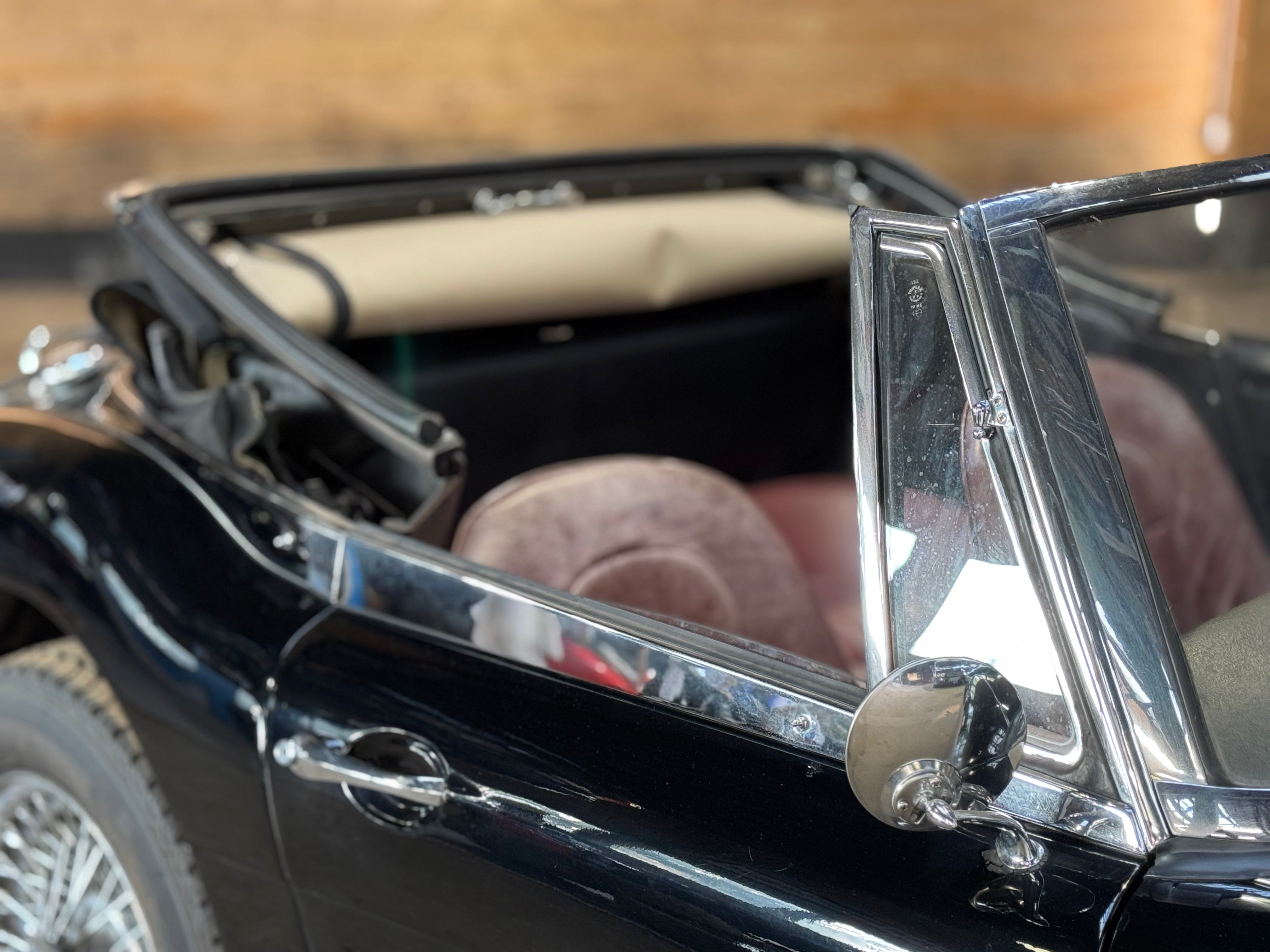 Austin Healey 3000 Mk III BJ8
