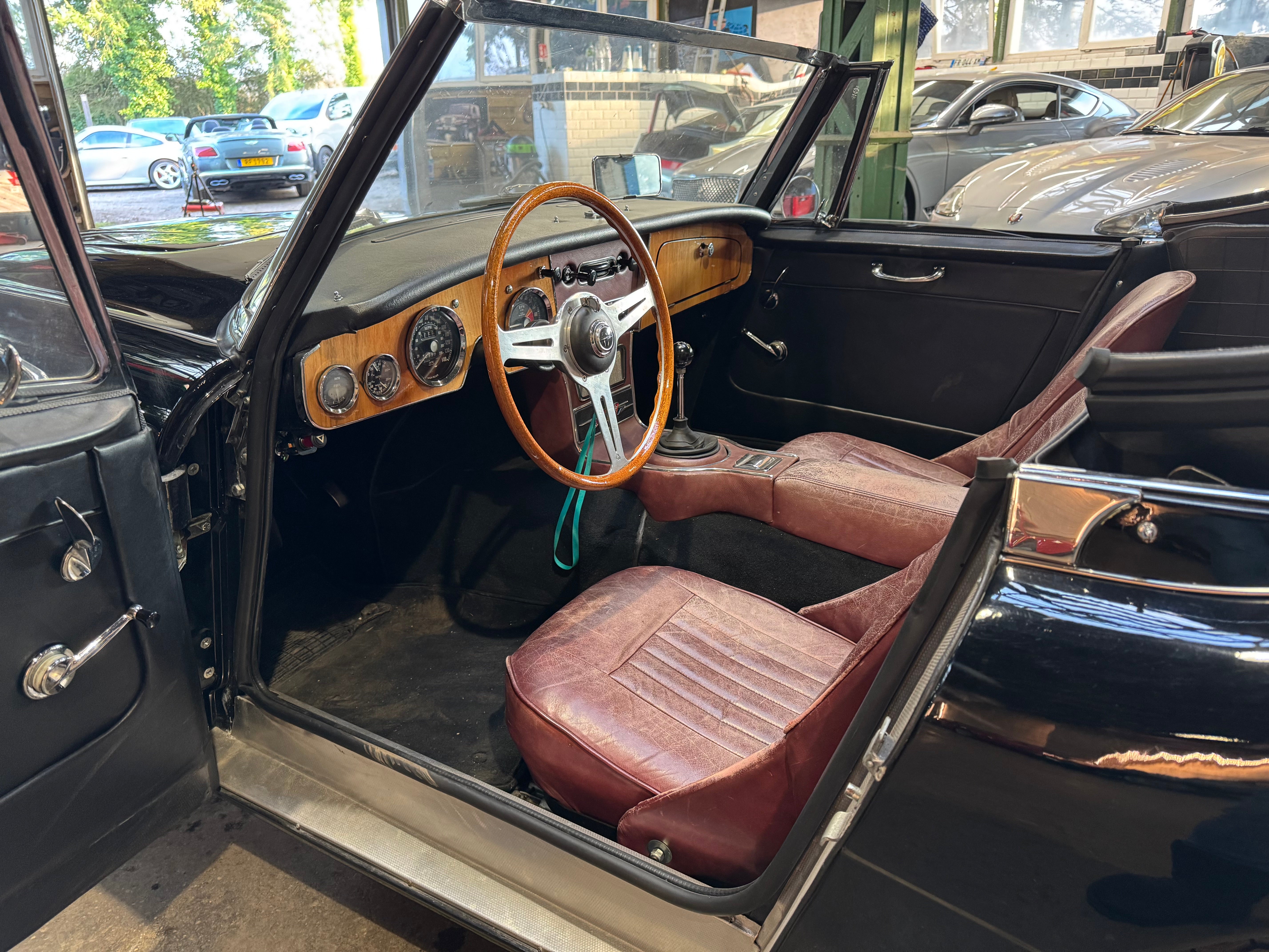 Austin Healey 3000 Mk III BJ8