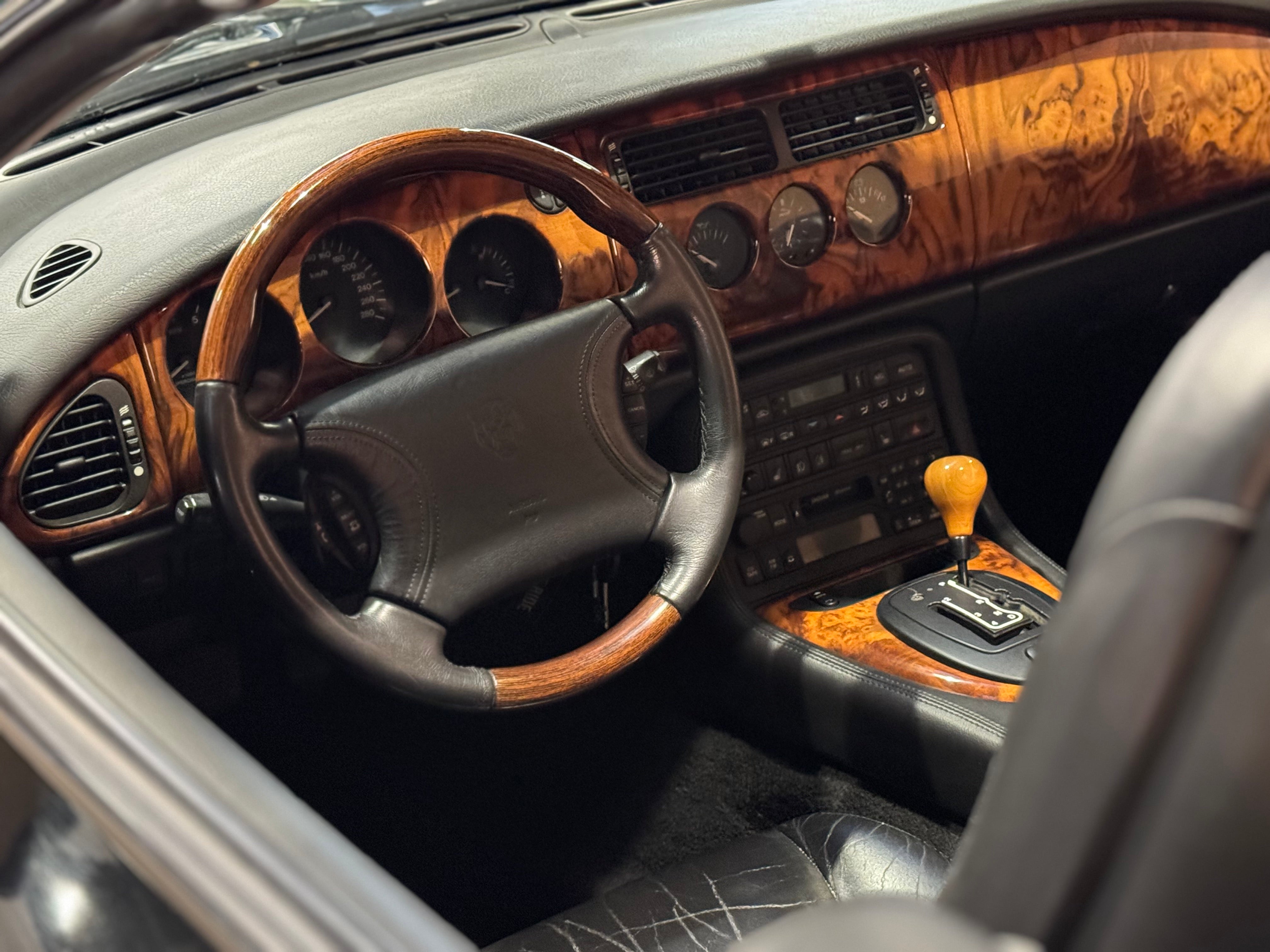 Jaguar XKR Cabriolet V8 4.0