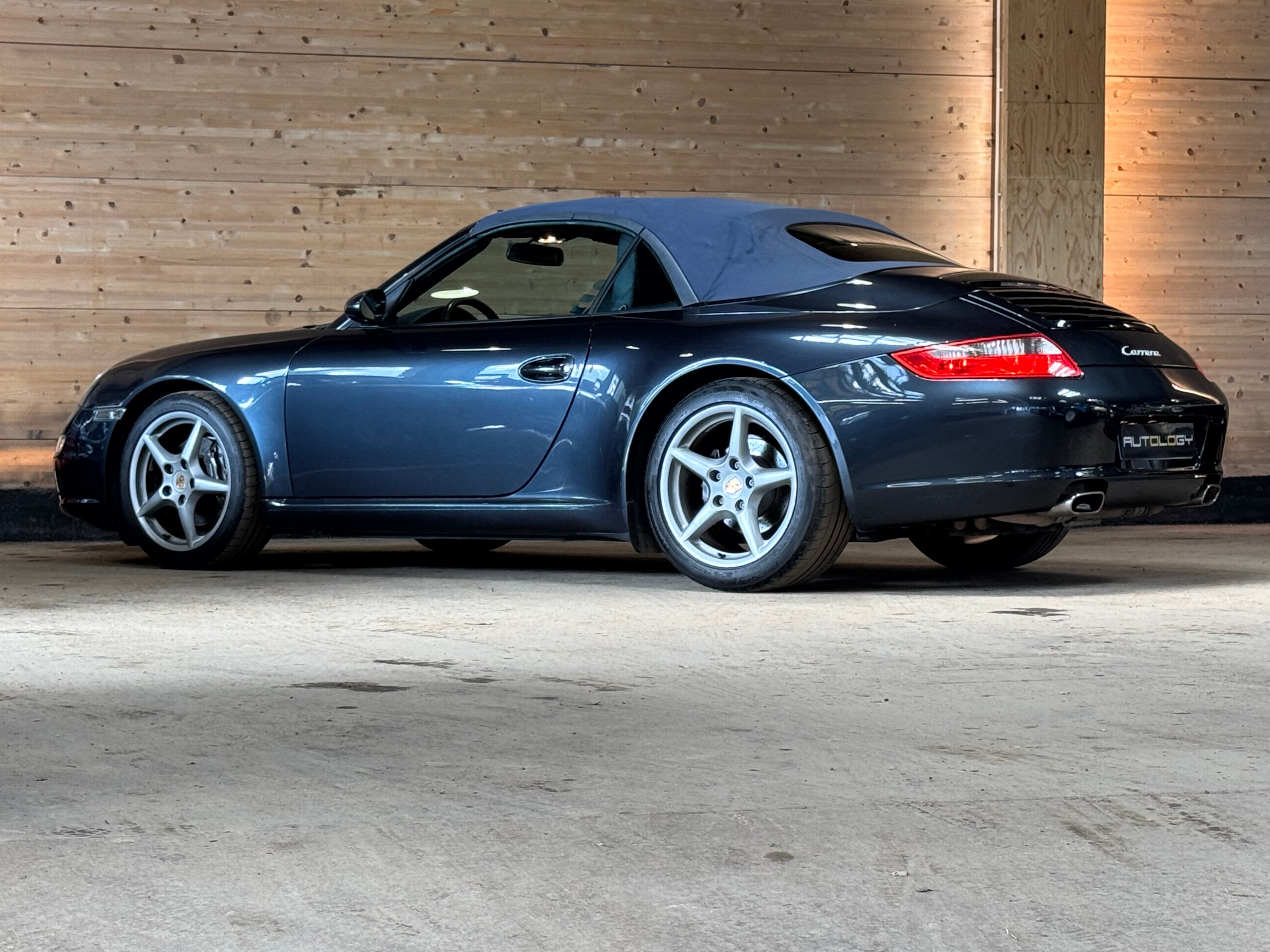Porsche 997 Carrera Cabriolet