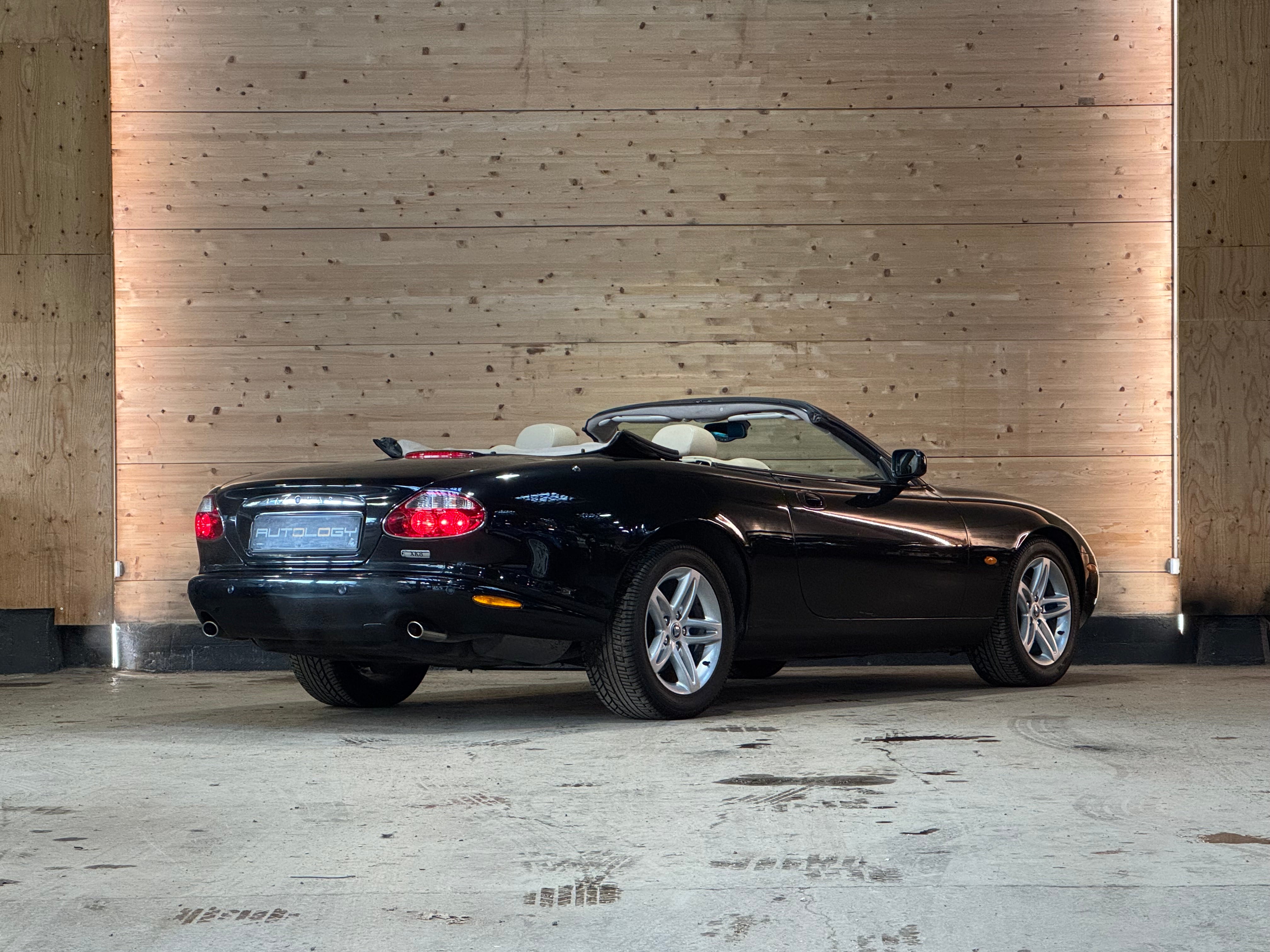 Jaguar XK8 Cabriolet 4.2 BVA6