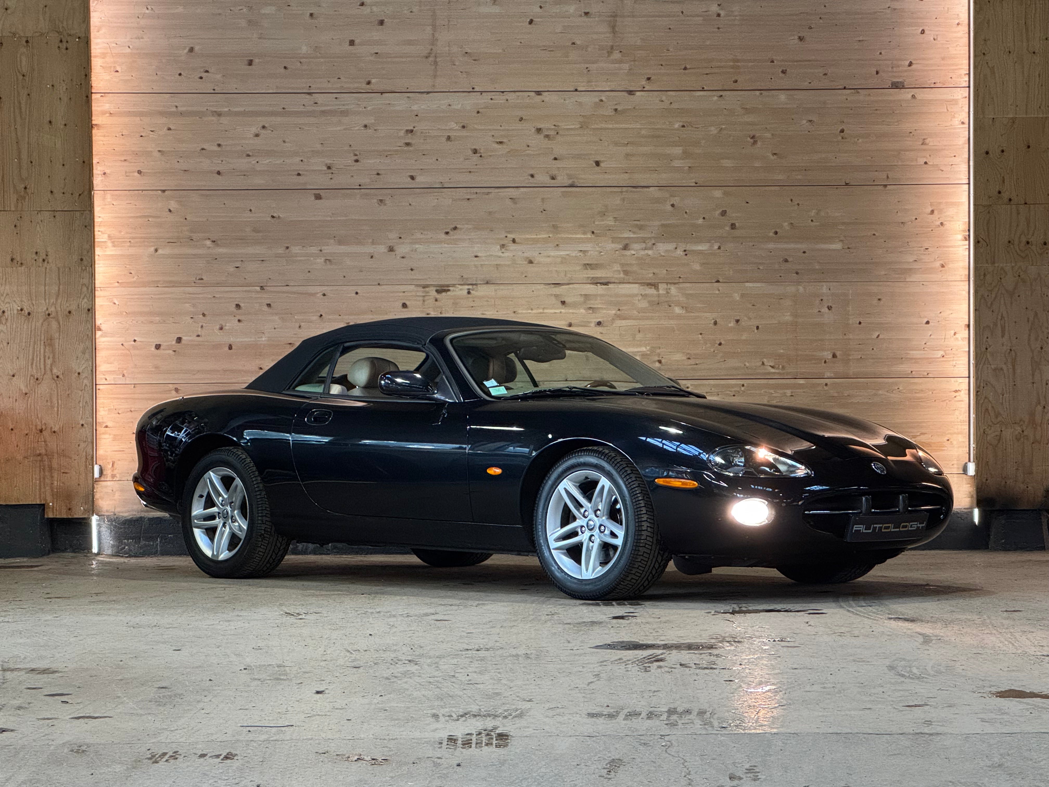 Jaguar XK8 Cabriolet 4.2 BVA6