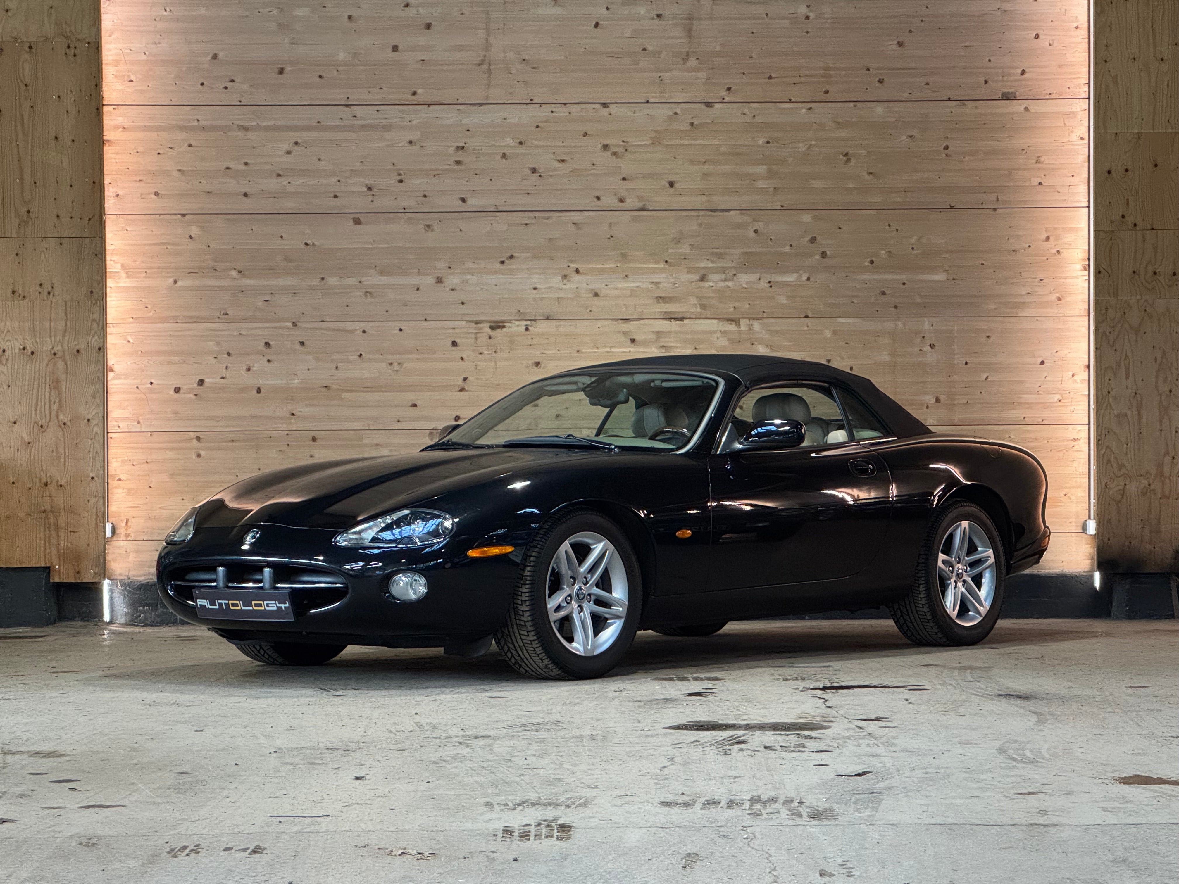 Jaguar XK8 Cabriolet 4.2 BVA6