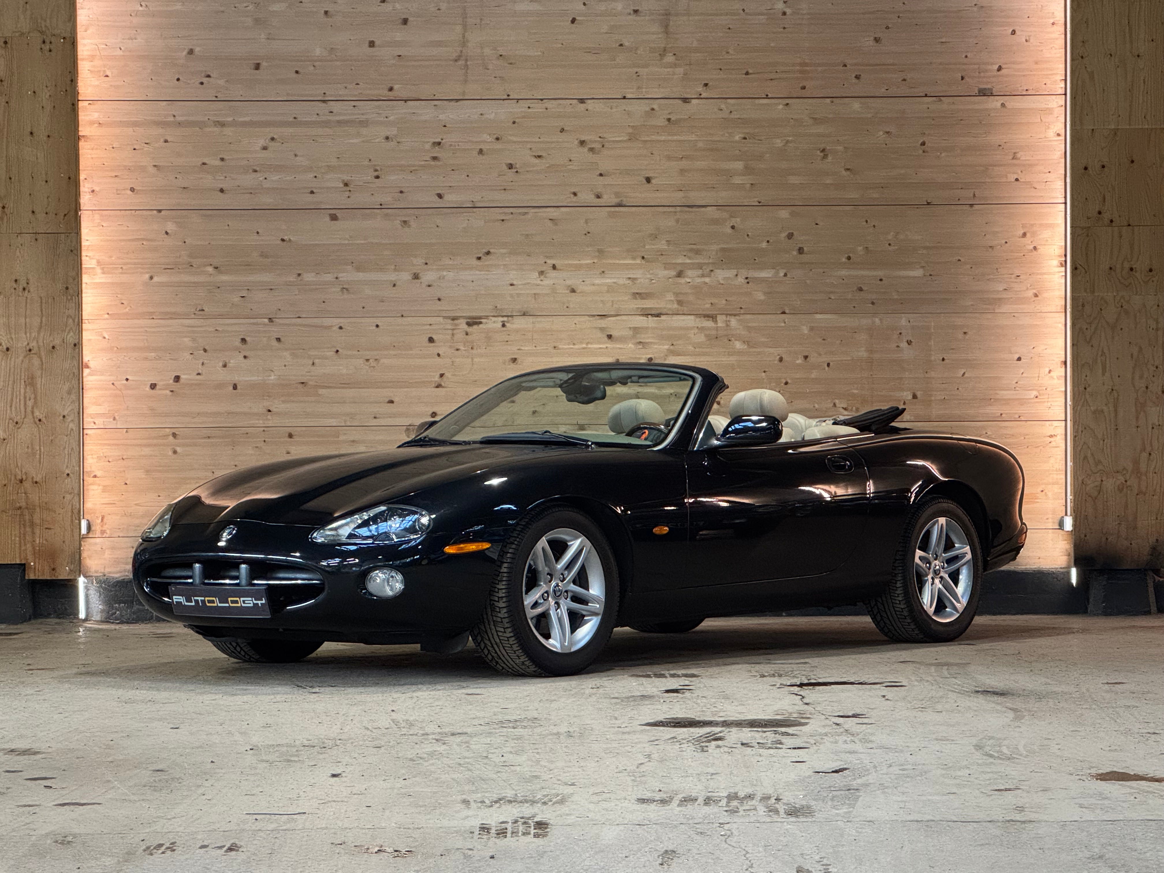 Jaguar XK8 Cabriolet 4.2 BVA6