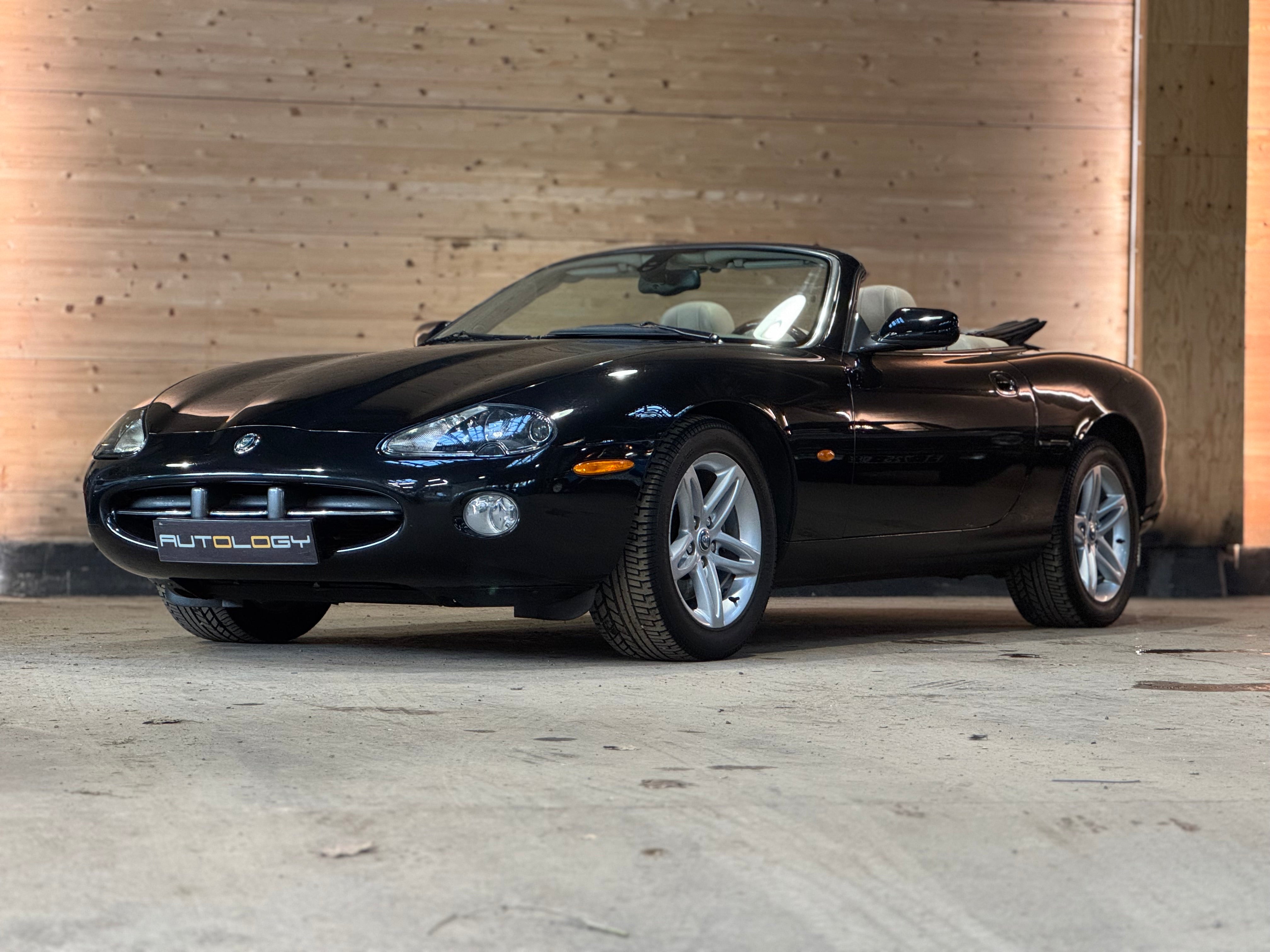 Jaguar XK8 Cabriolet 4.2 BVA6