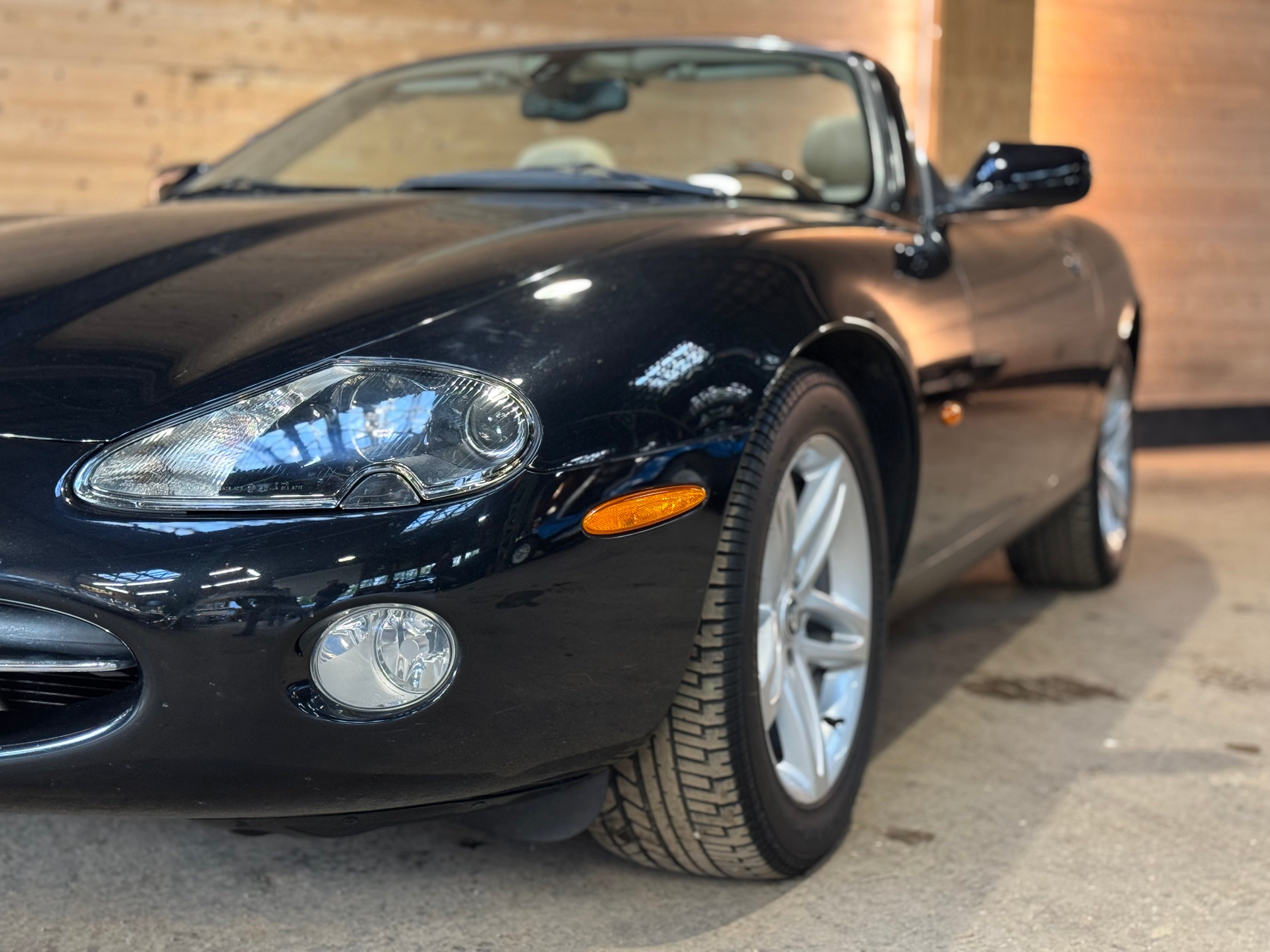 Jaguar XK8 Cabriolet 4.2 BVA6
