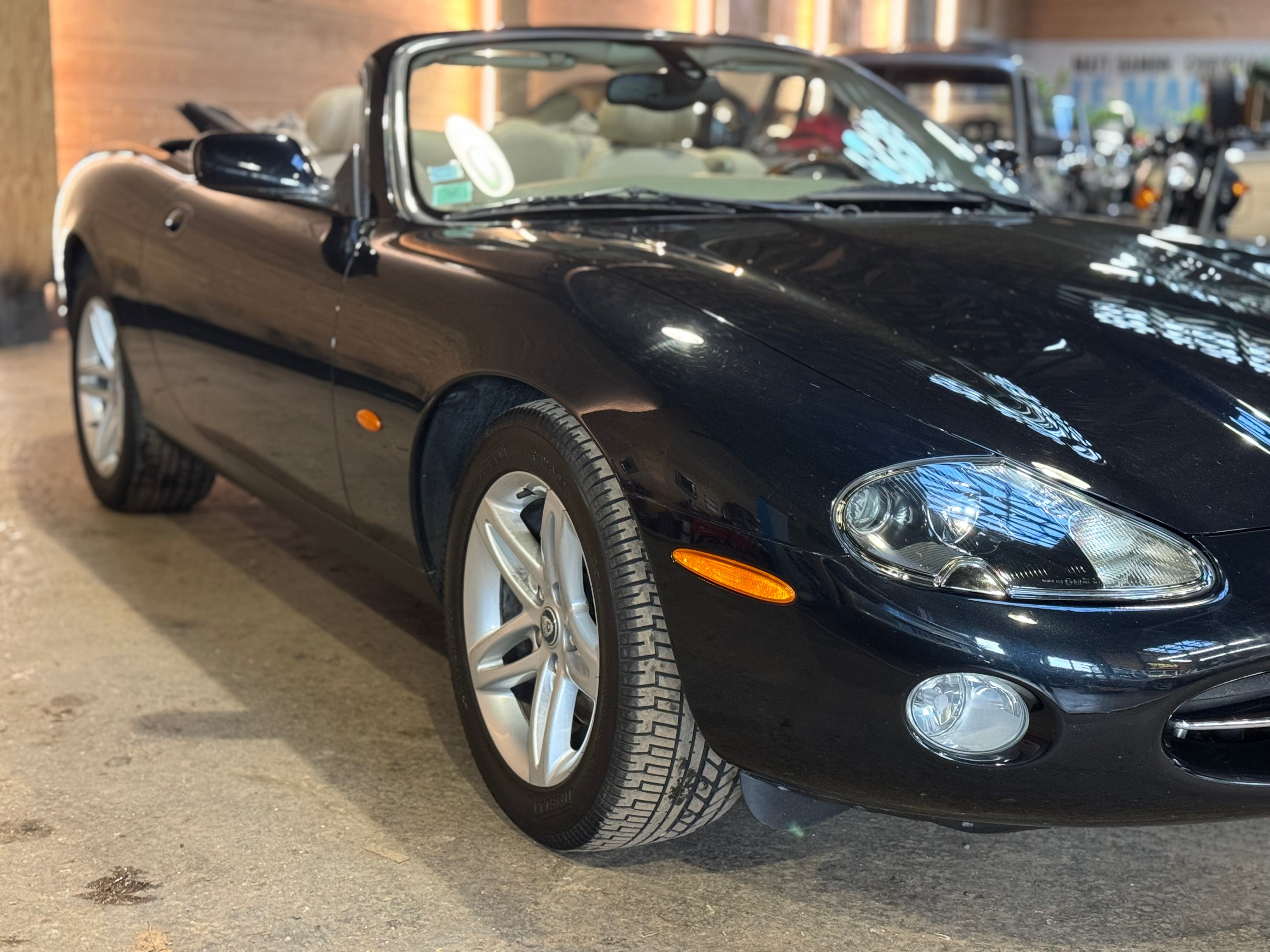 Jaguar XK8 Cabriolet 4.2 BVA6