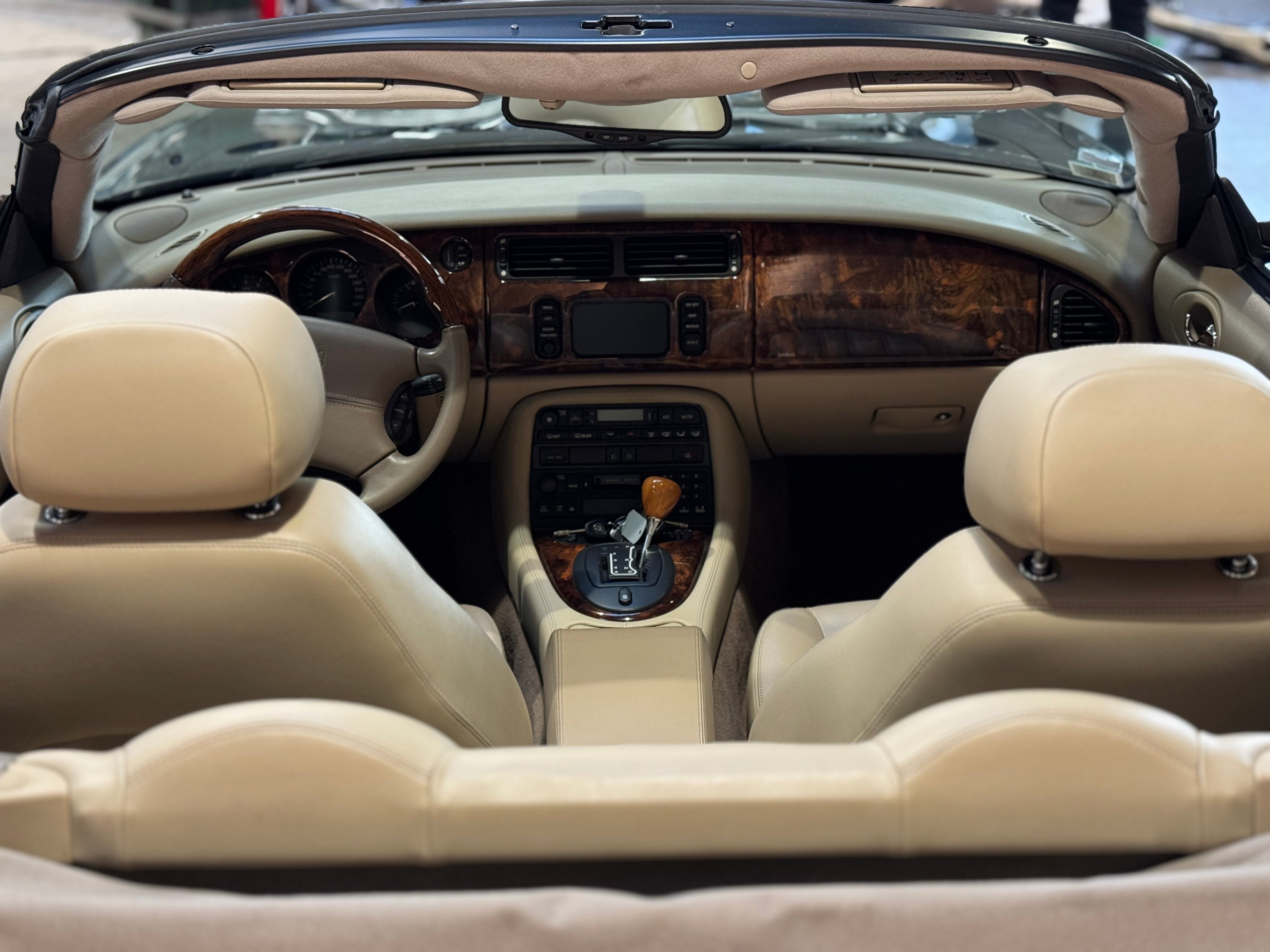 Jaguar XK8 Cabriolet 4.2 BVA6