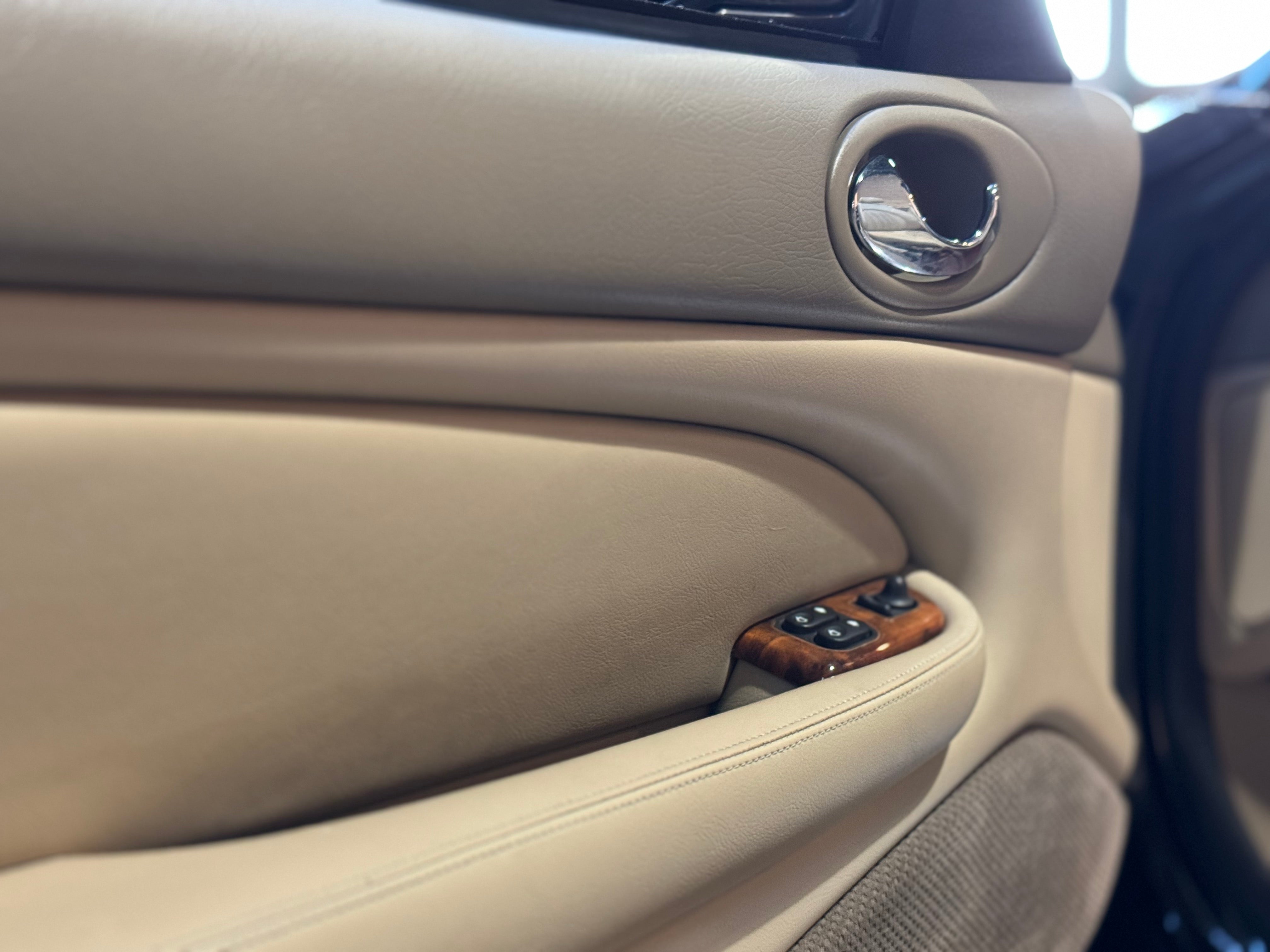 Jaguar XK8 Cabriolet 4.2 BVA6