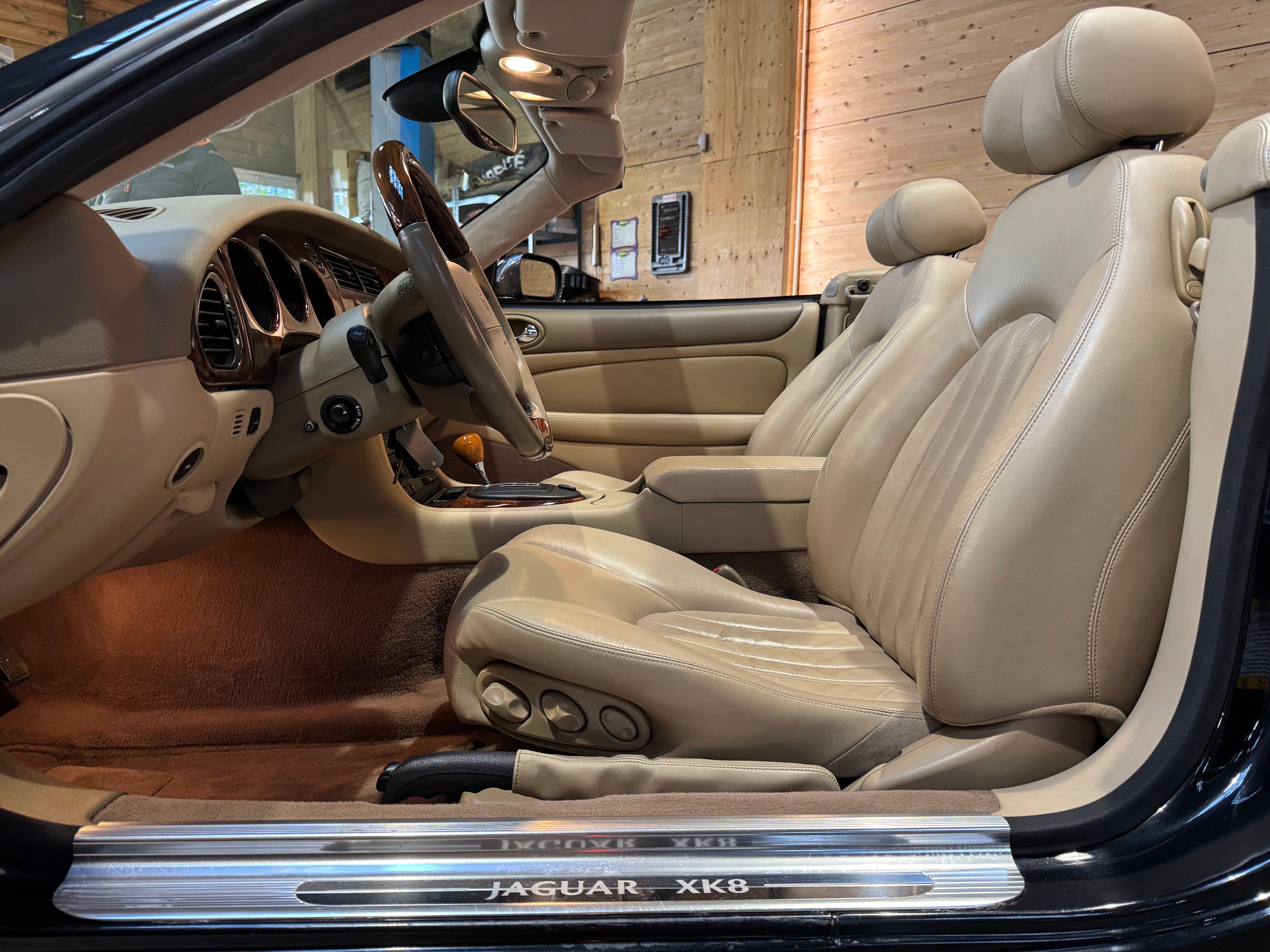 Jaguar XK8 Cabriolet 4.2 BVA6