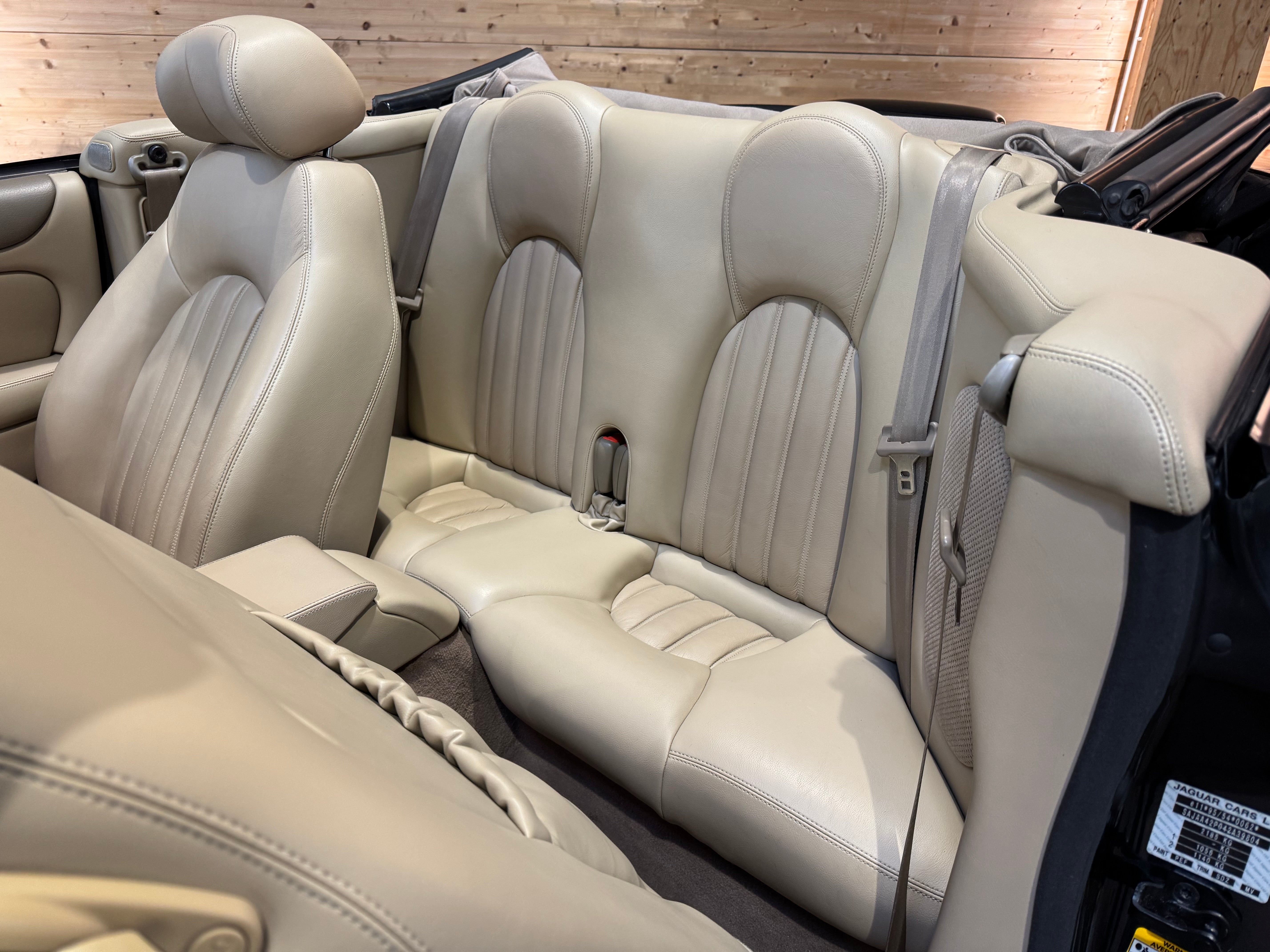 Jaguar XK8 Cabriolet 4.2 BVA6