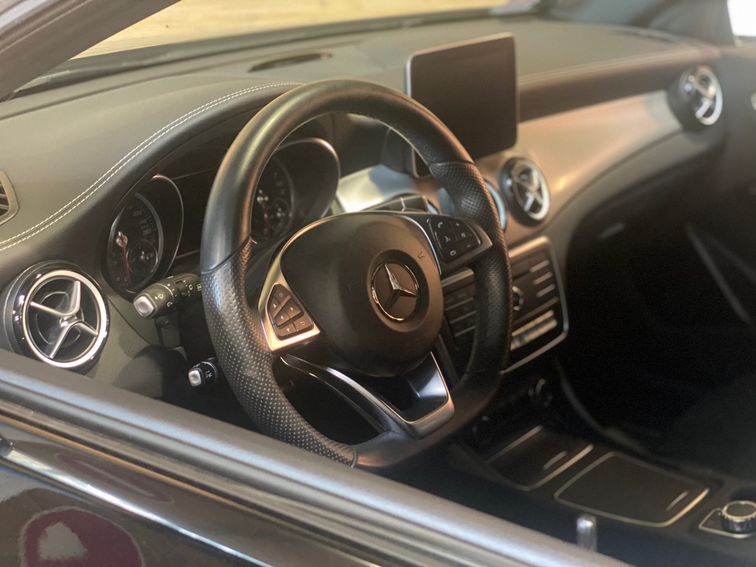 Mercedes A160 BVA WhiteArt Edition