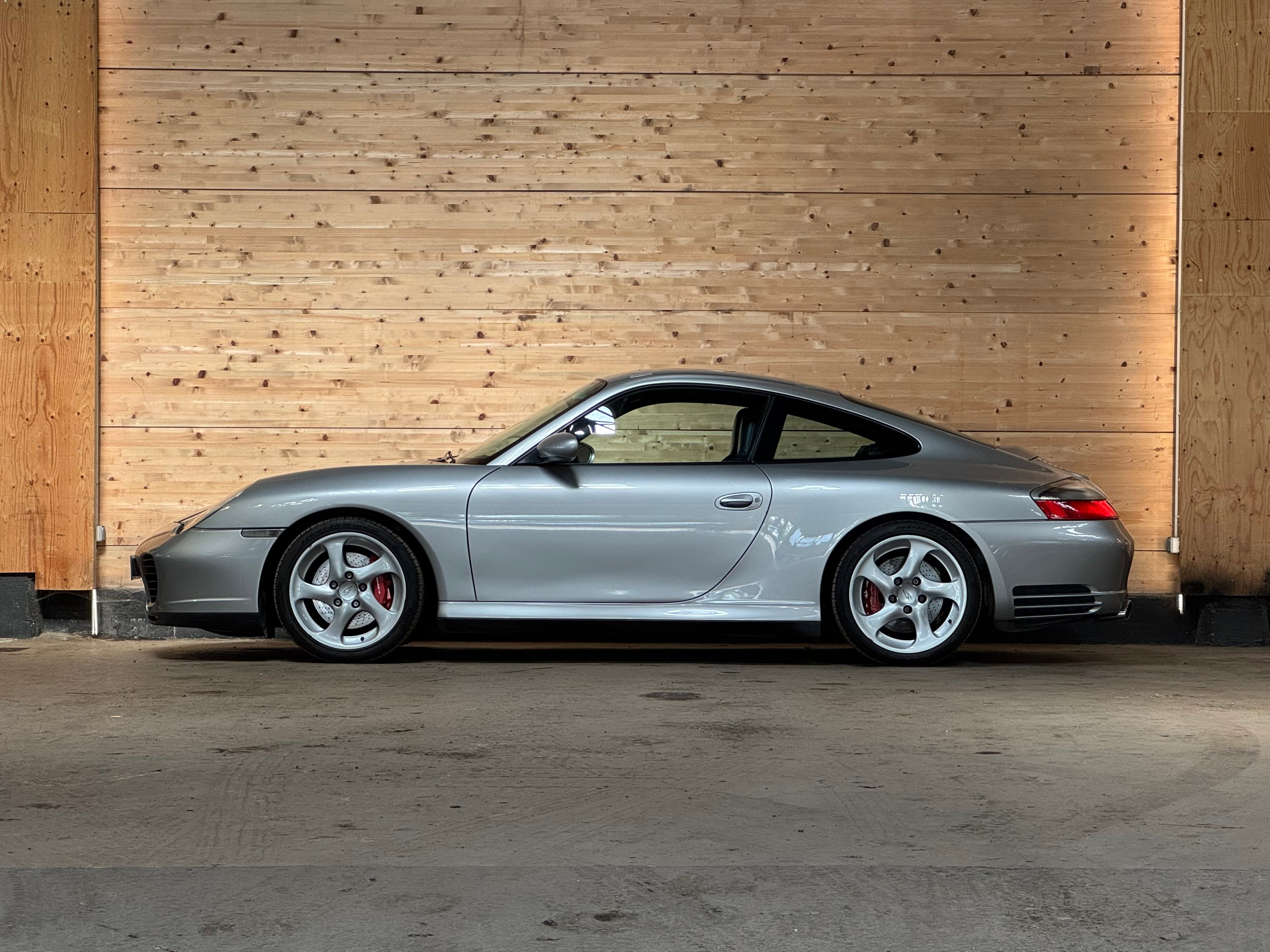 Porsche 996 Carrera 4S BVM6