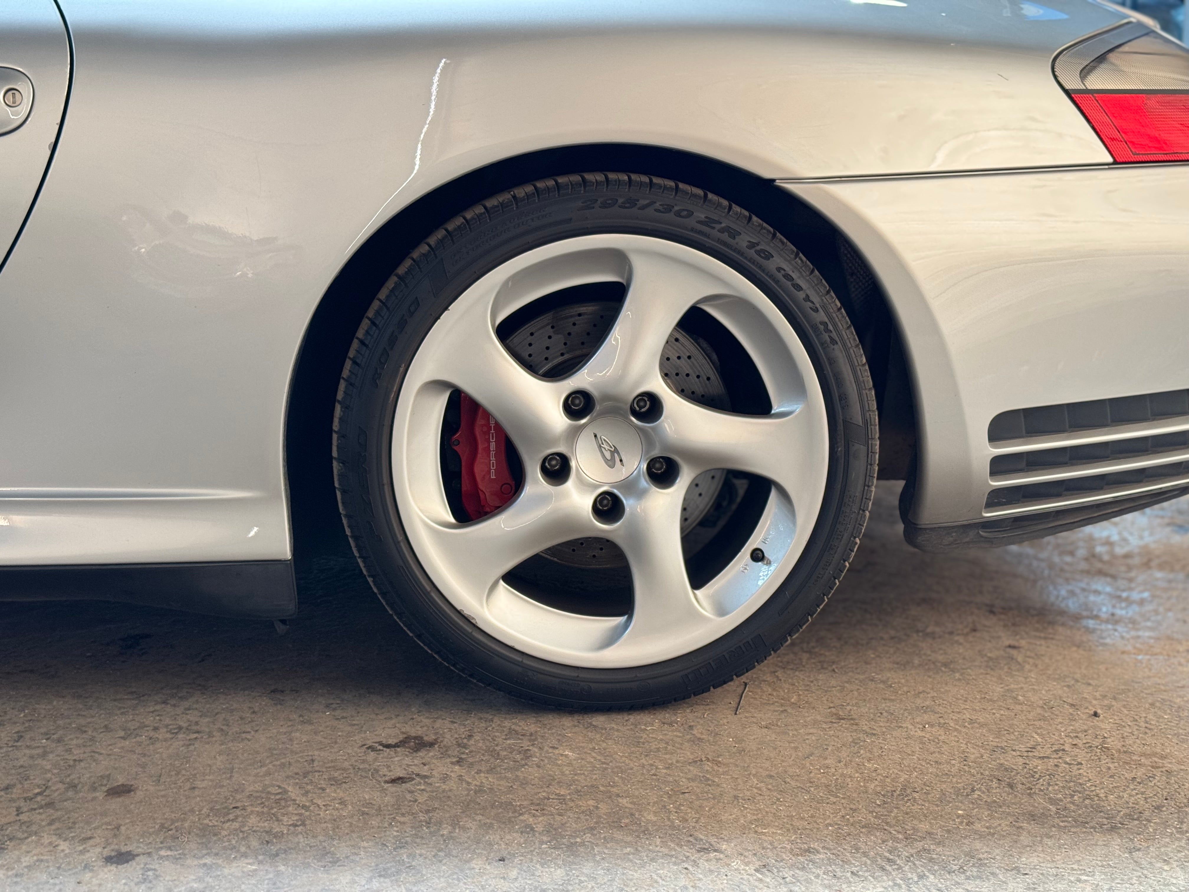 Porsche 996 Carrera 4S BVM6