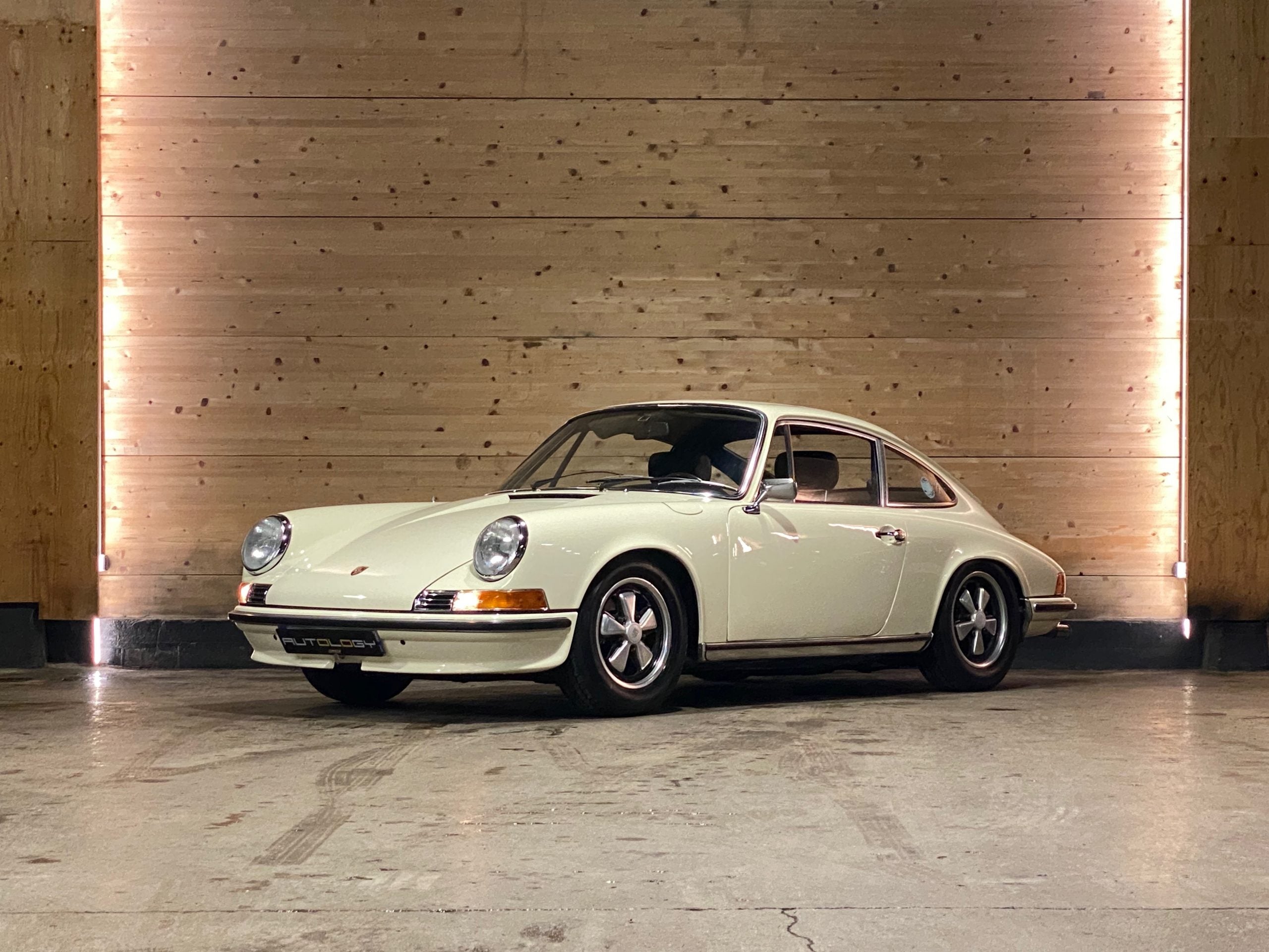 Porsche 911 2.4S