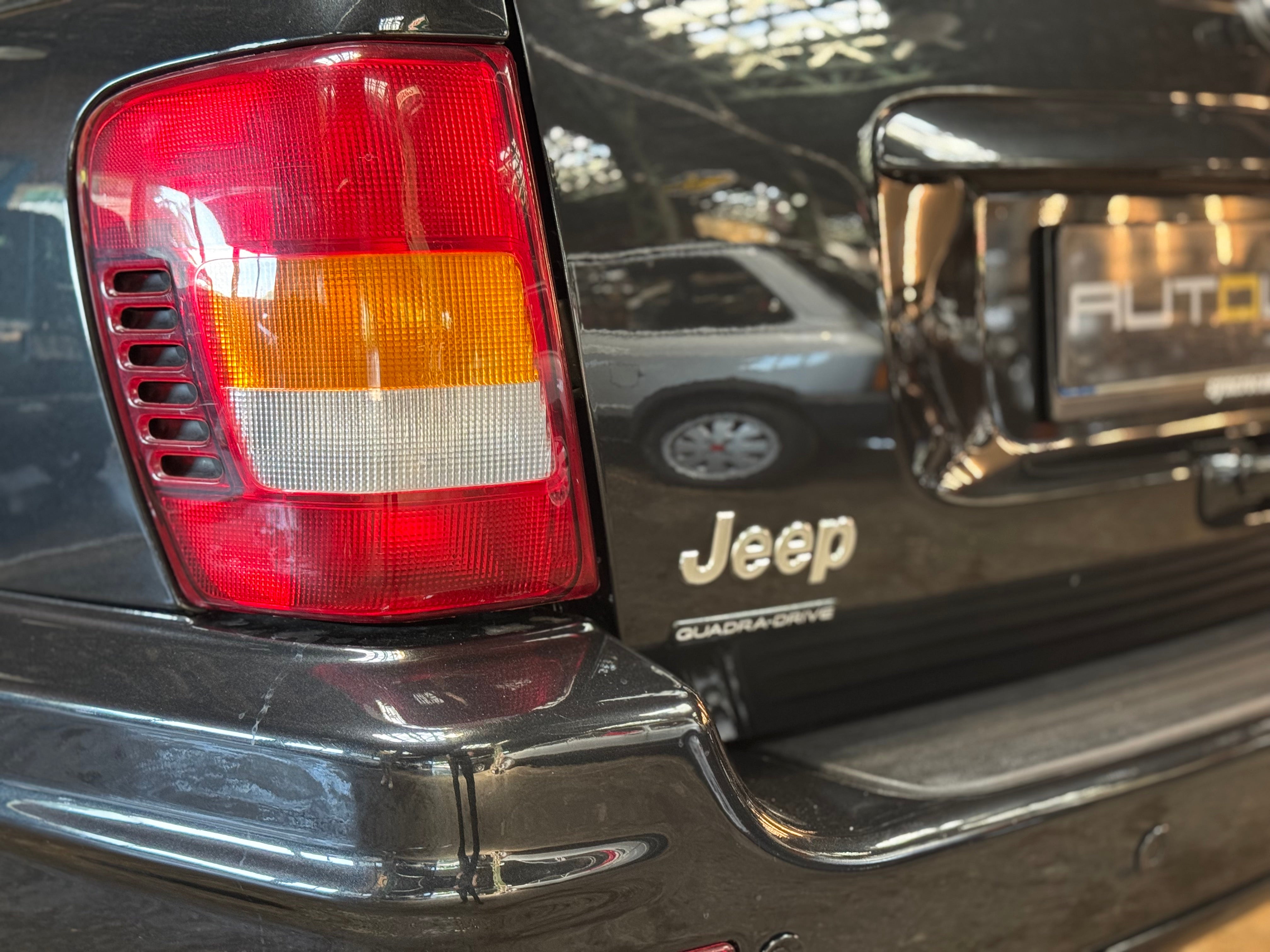 Jeep Grand Cherokee V8 4.7 Black Pearl