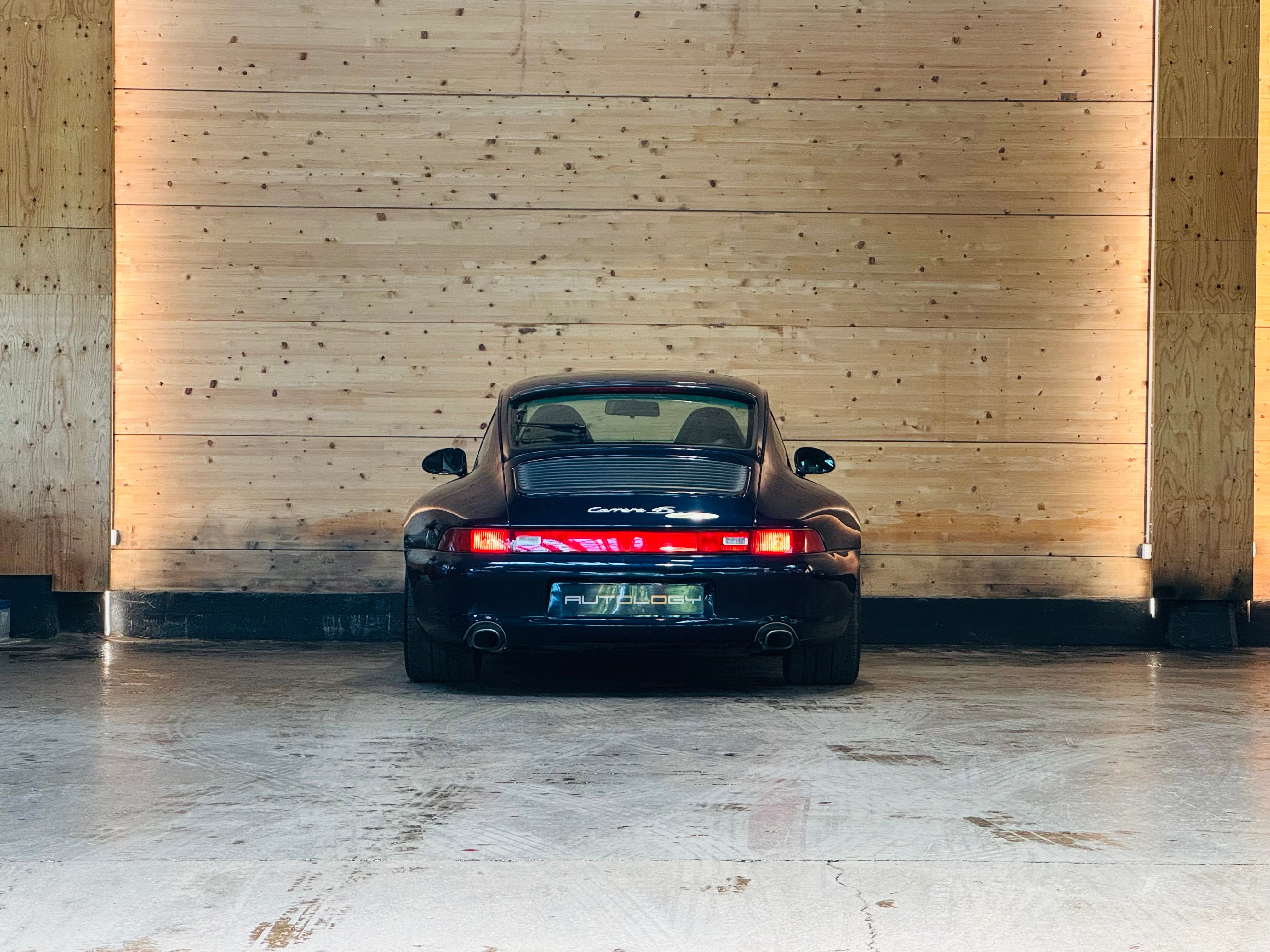 Porsche 993 Carrera 4S X51