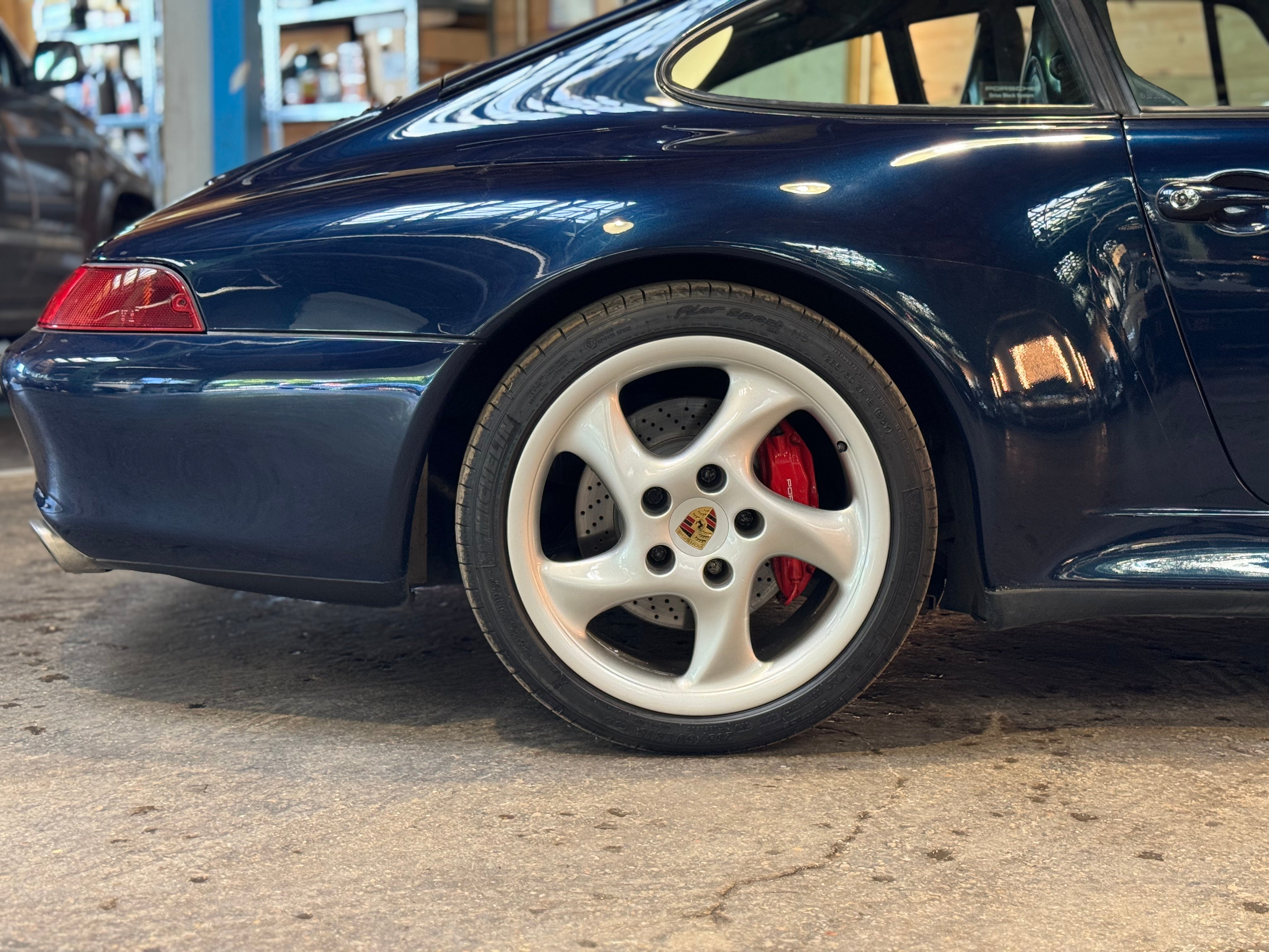 Porsche 993 Carrera 4S X51