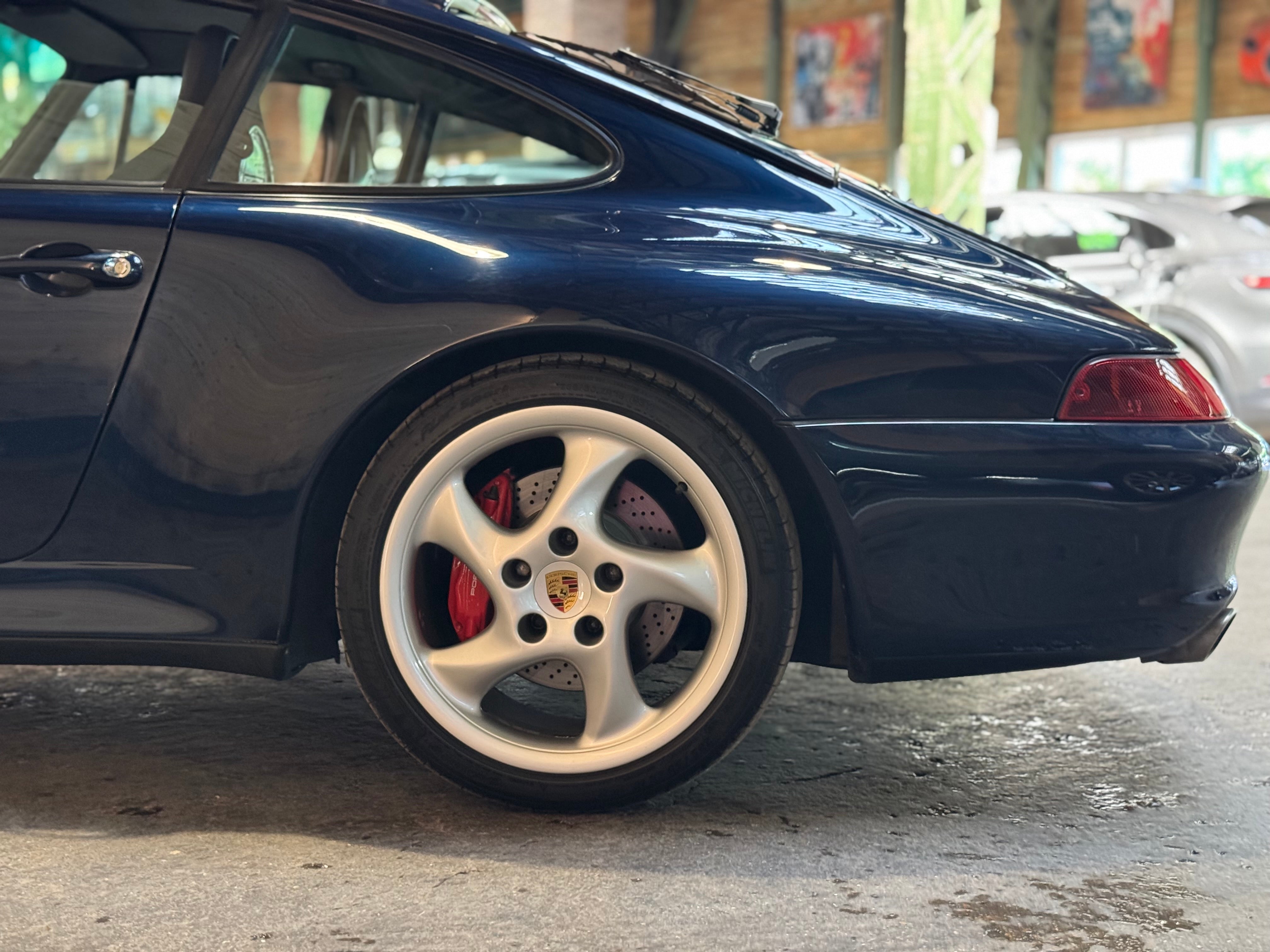 Porsche 993 Carrera 4S X51