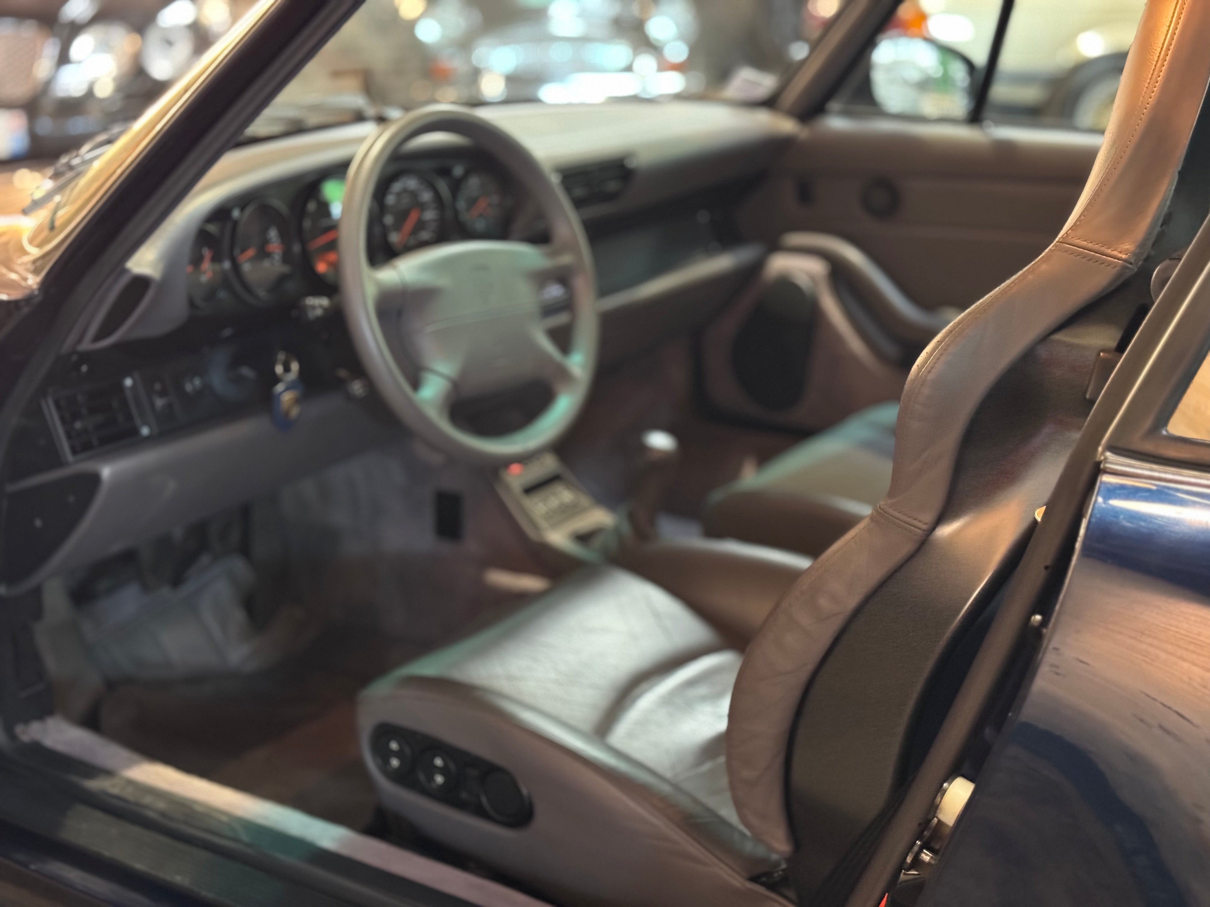 Porsche 993 Carrera 4S X51