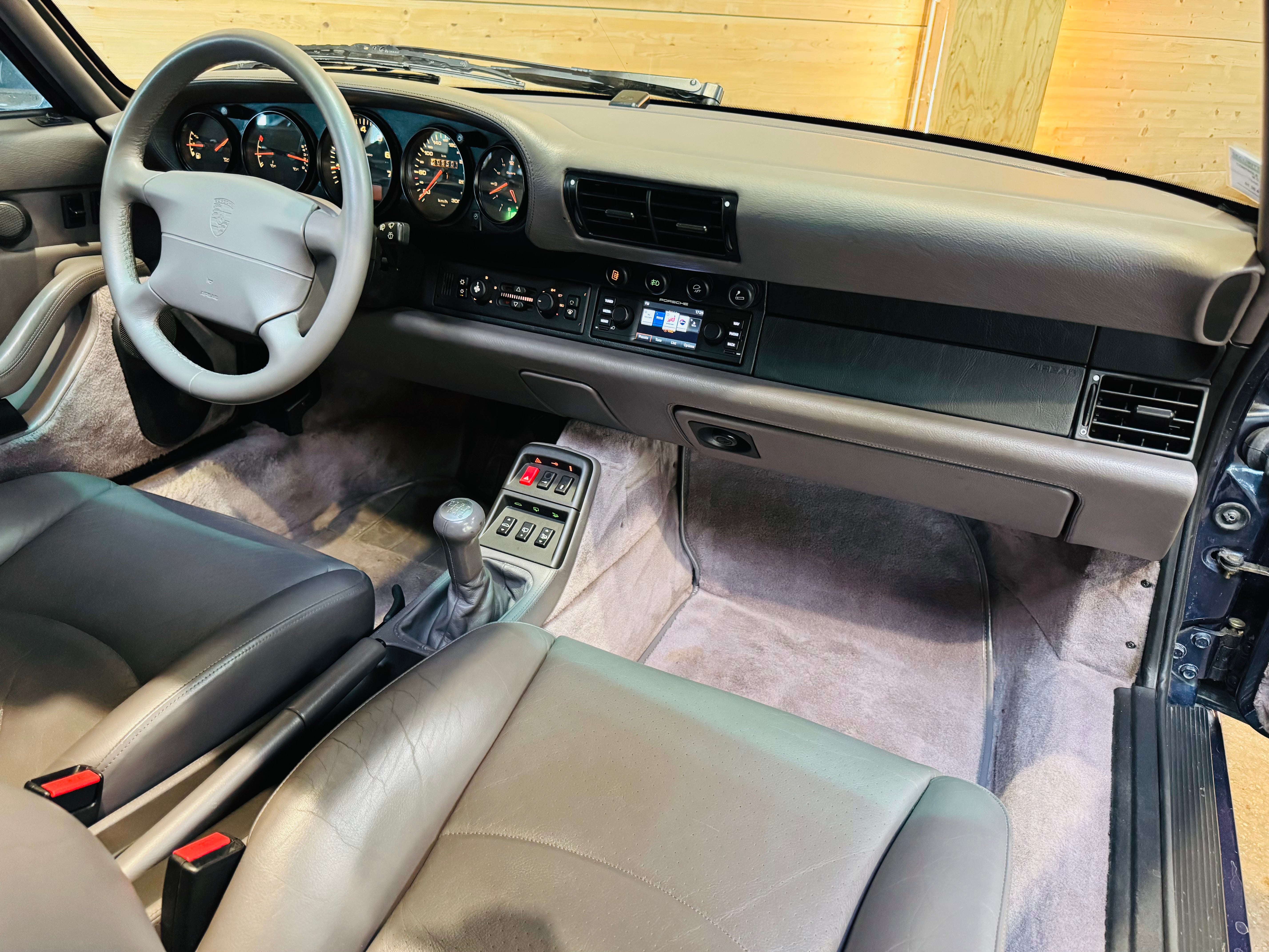 Porsche 993 Carrera 4S X51