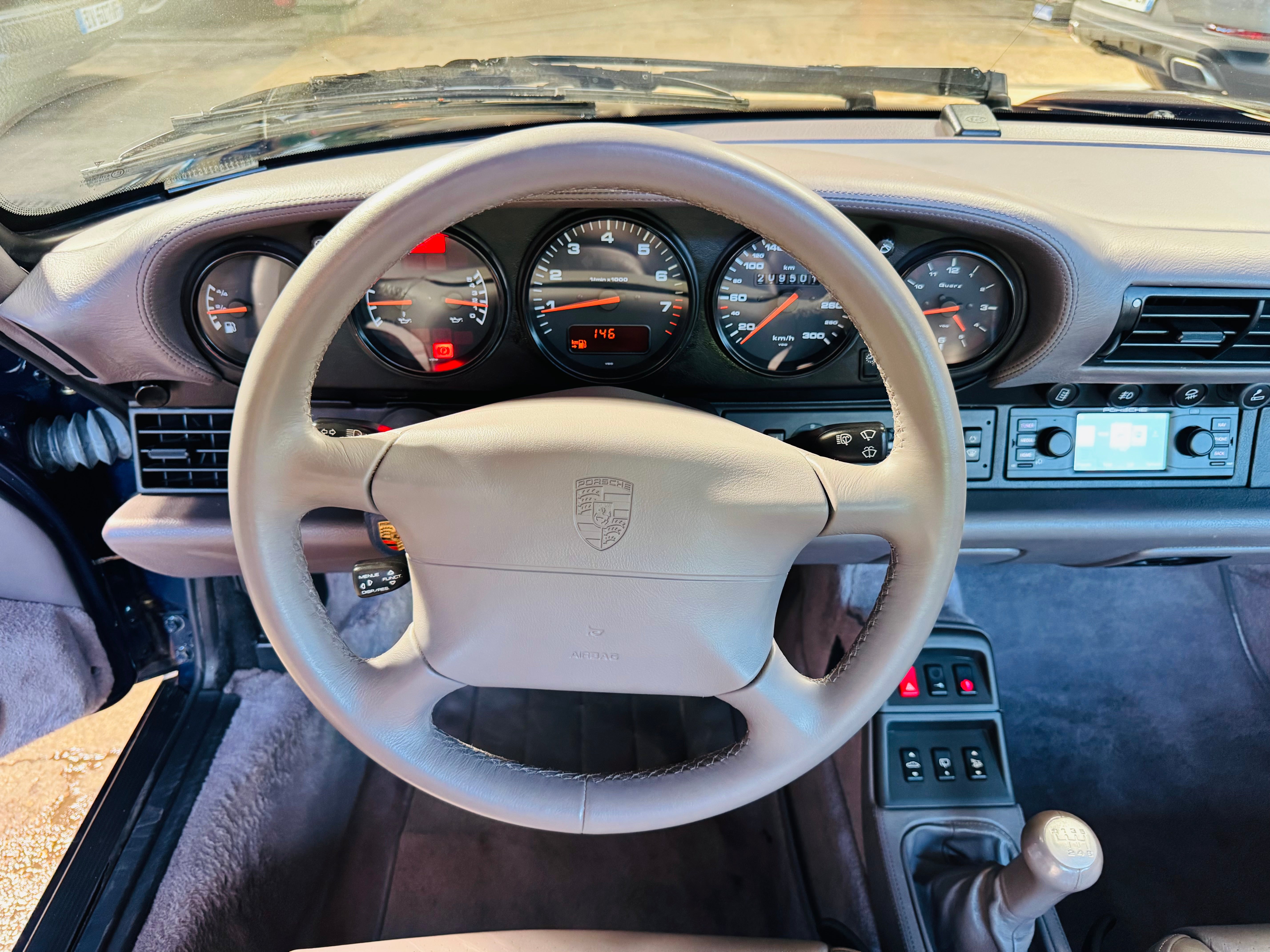 Porsche 993 Carrera 4S X51