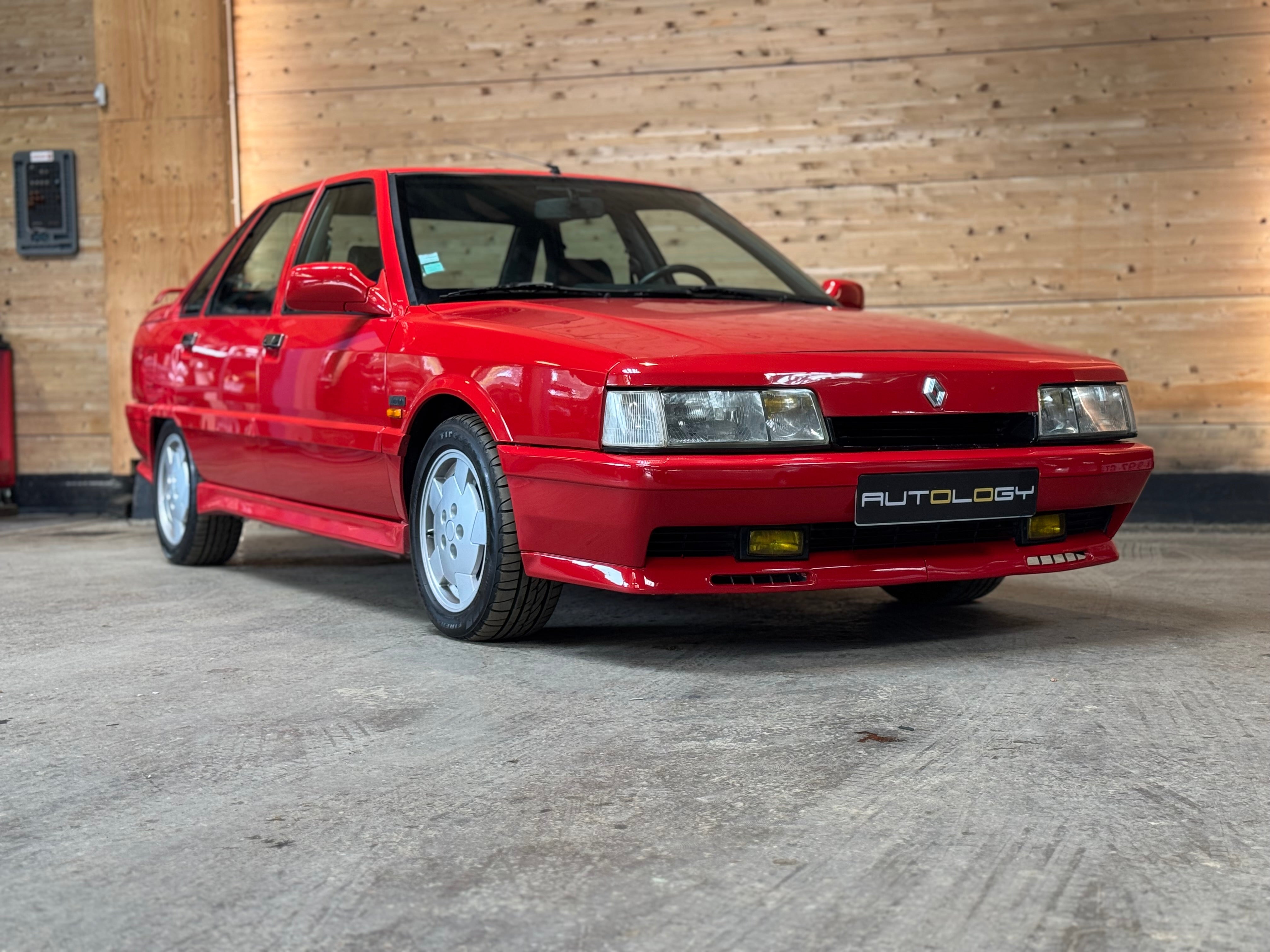 Renault 21 2L Turbo Quadra