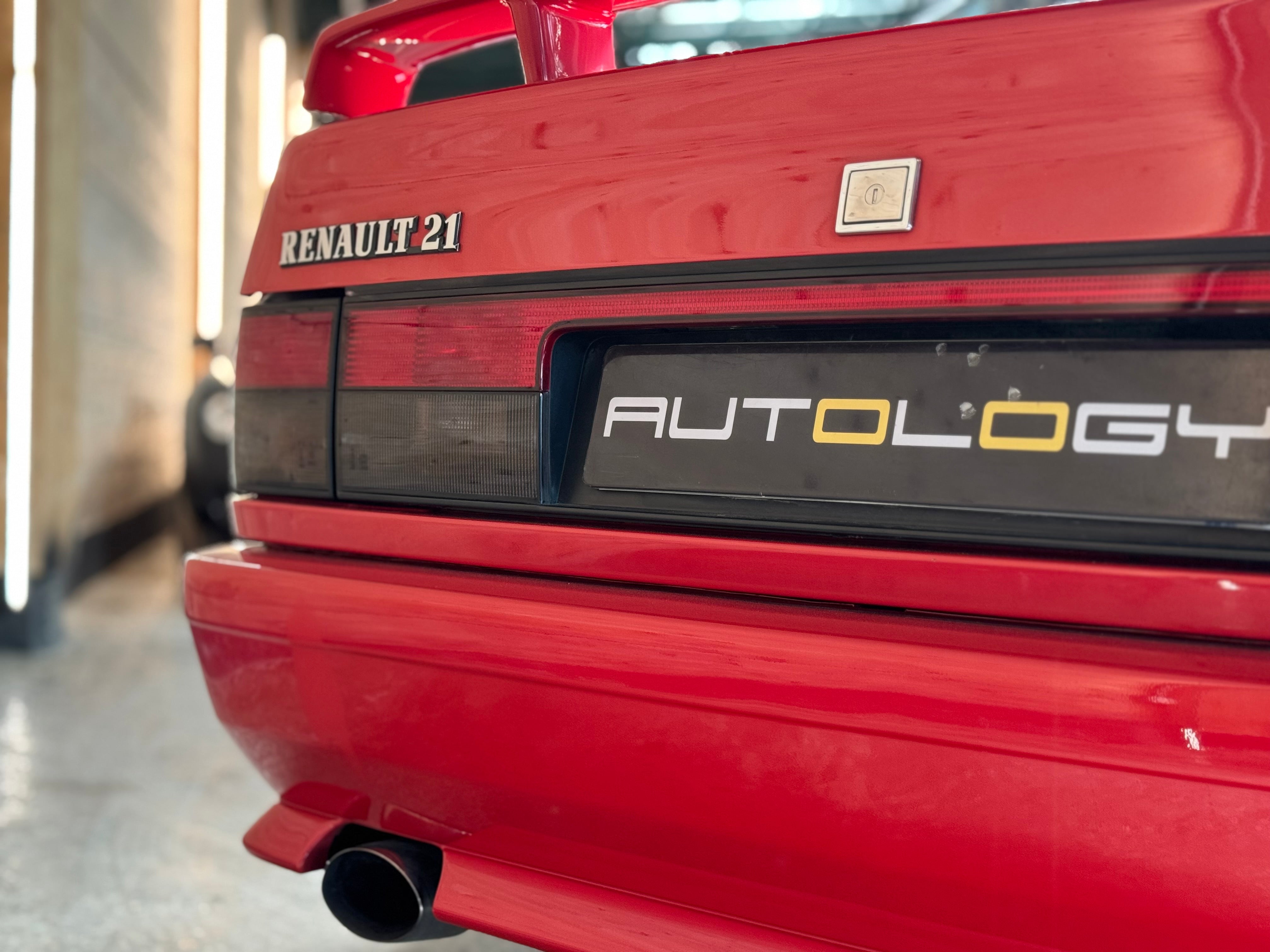 Renault 21 2L Turbo Quadra