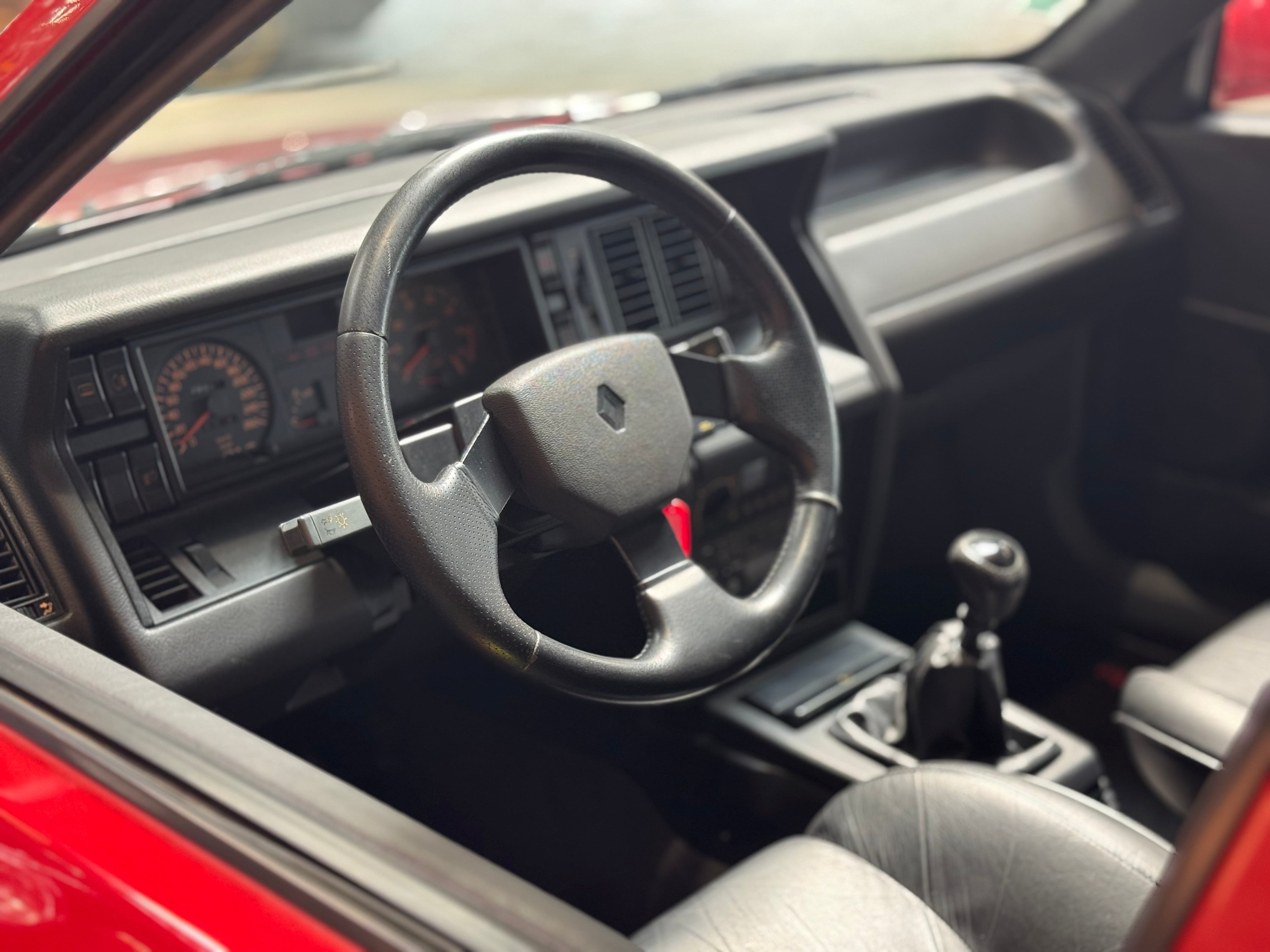 Renault 21 2L Turbo Quadra