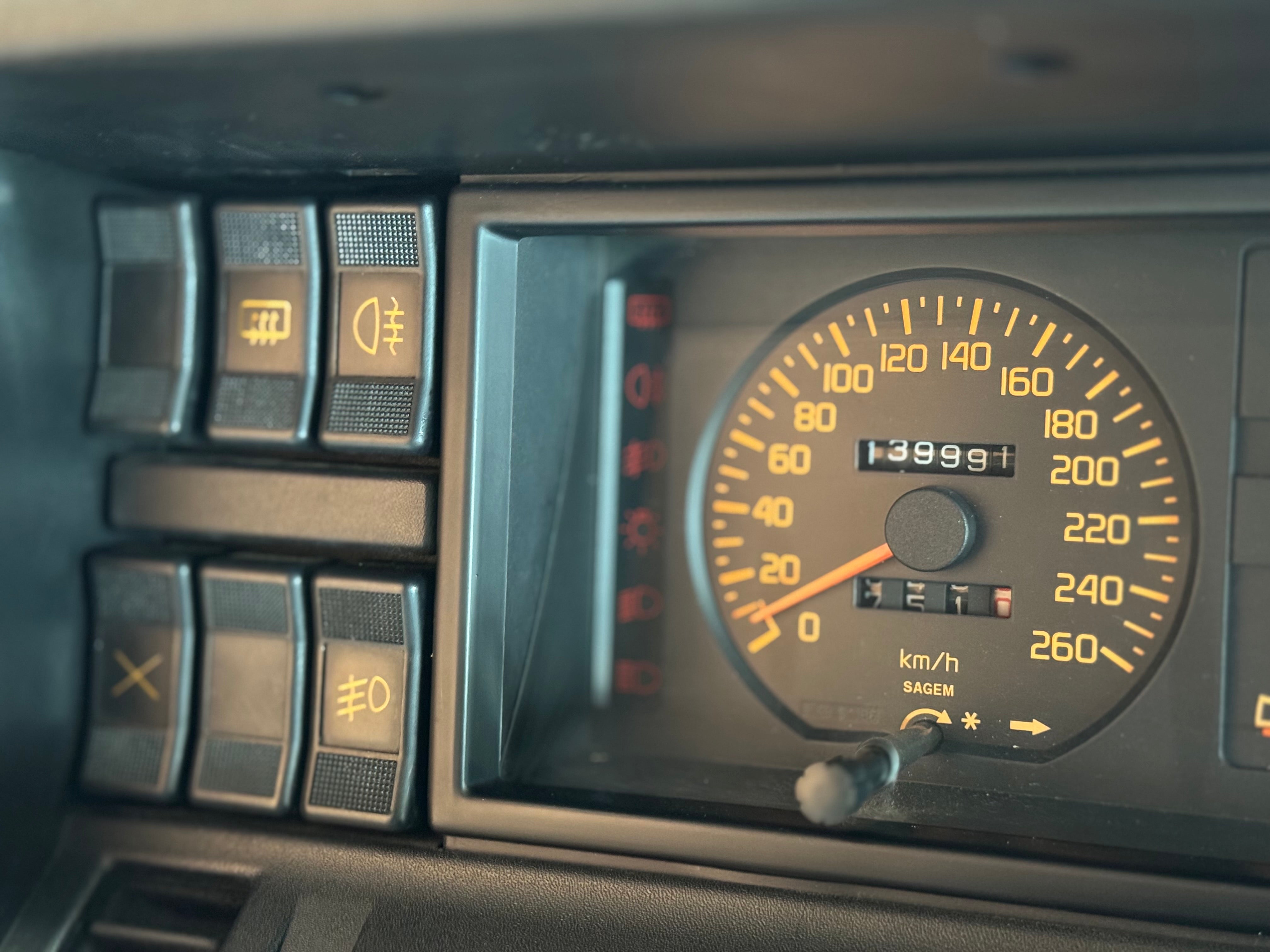 Renault 21 2L Turbo Quadra