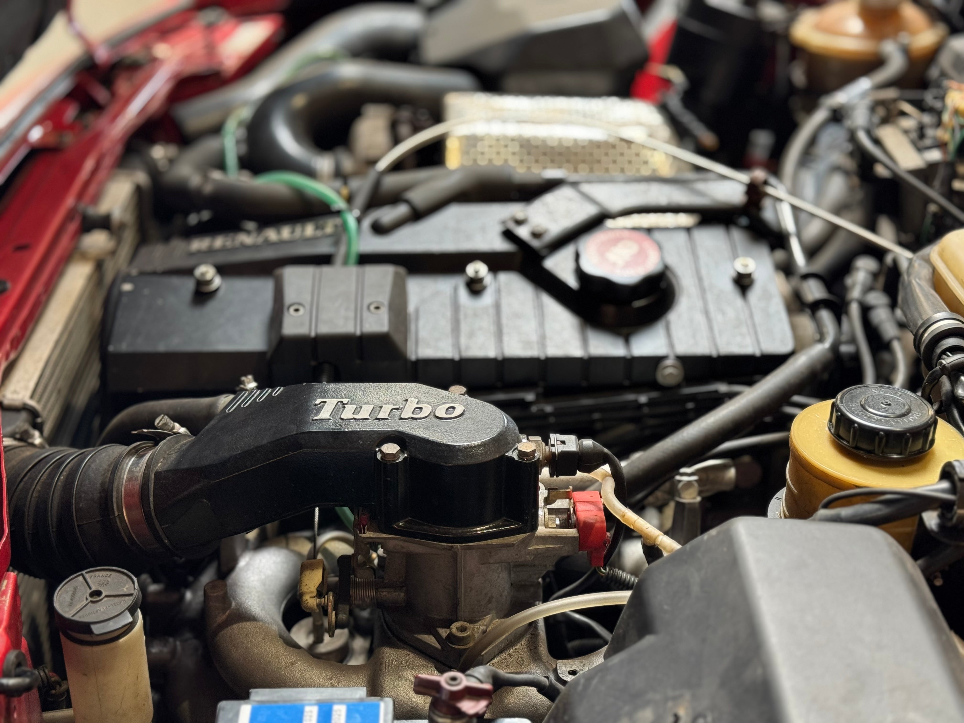 Renault 21 2L Turbo Quadra