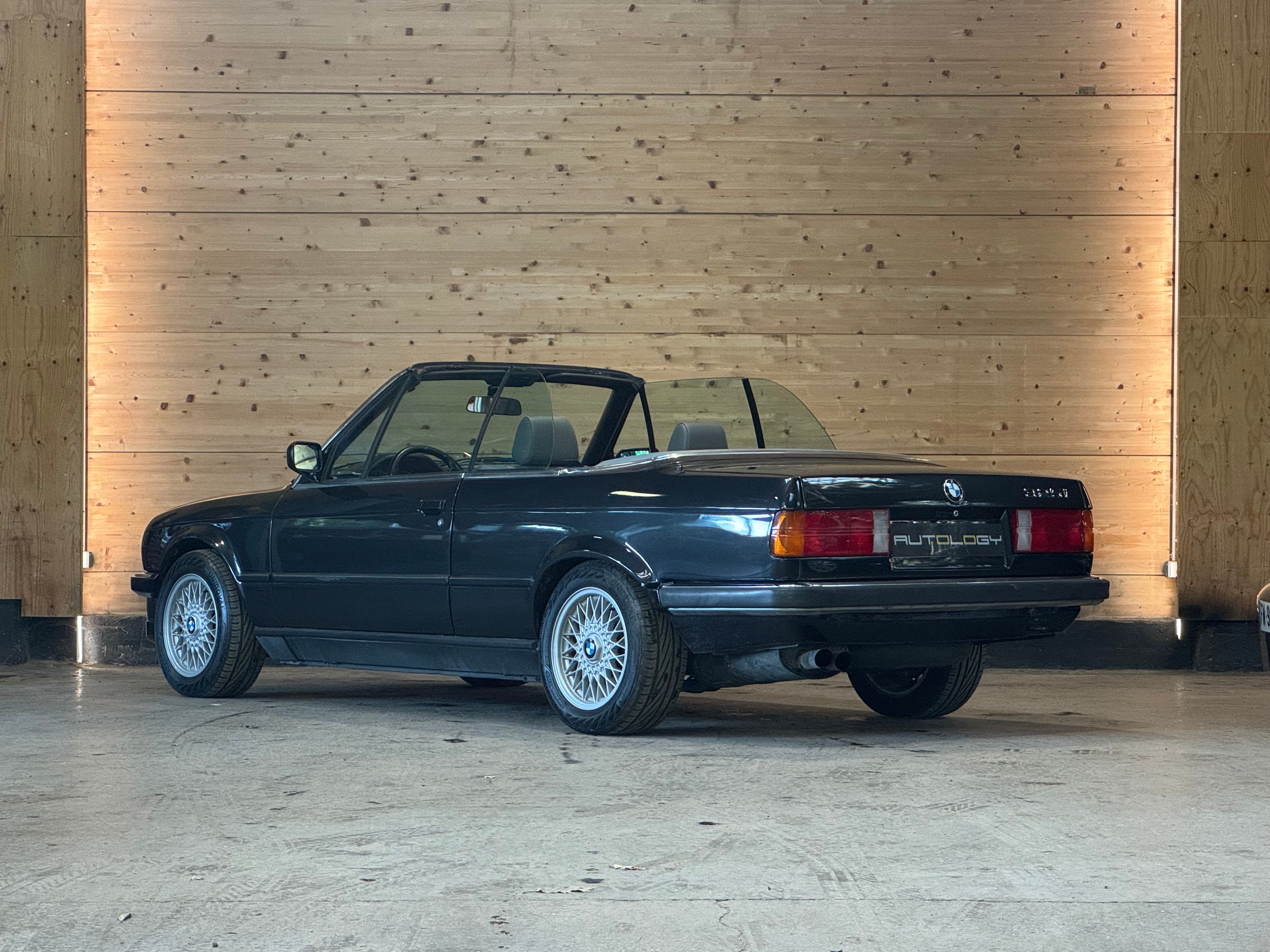 BMW 325i Cabriolet