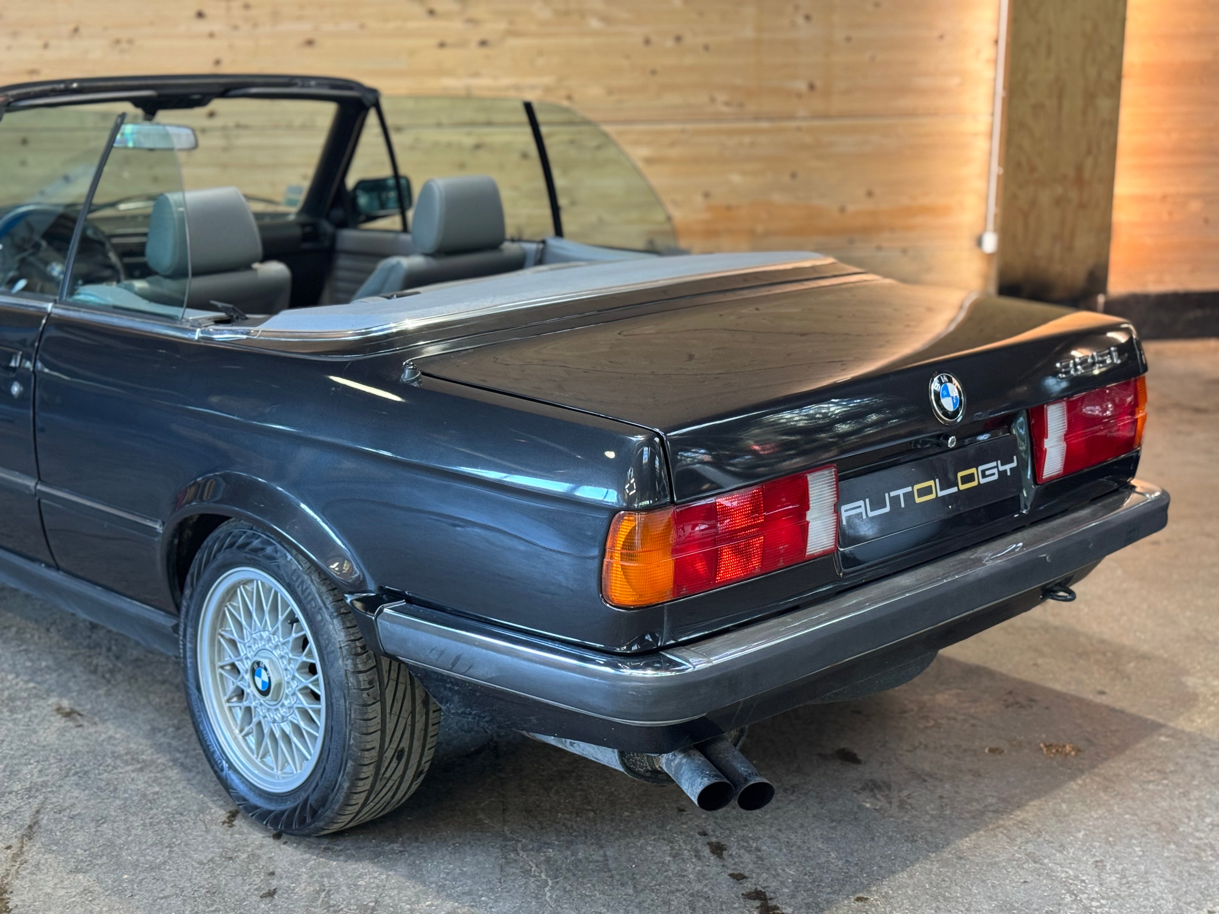 BMW 325i Cabriolet