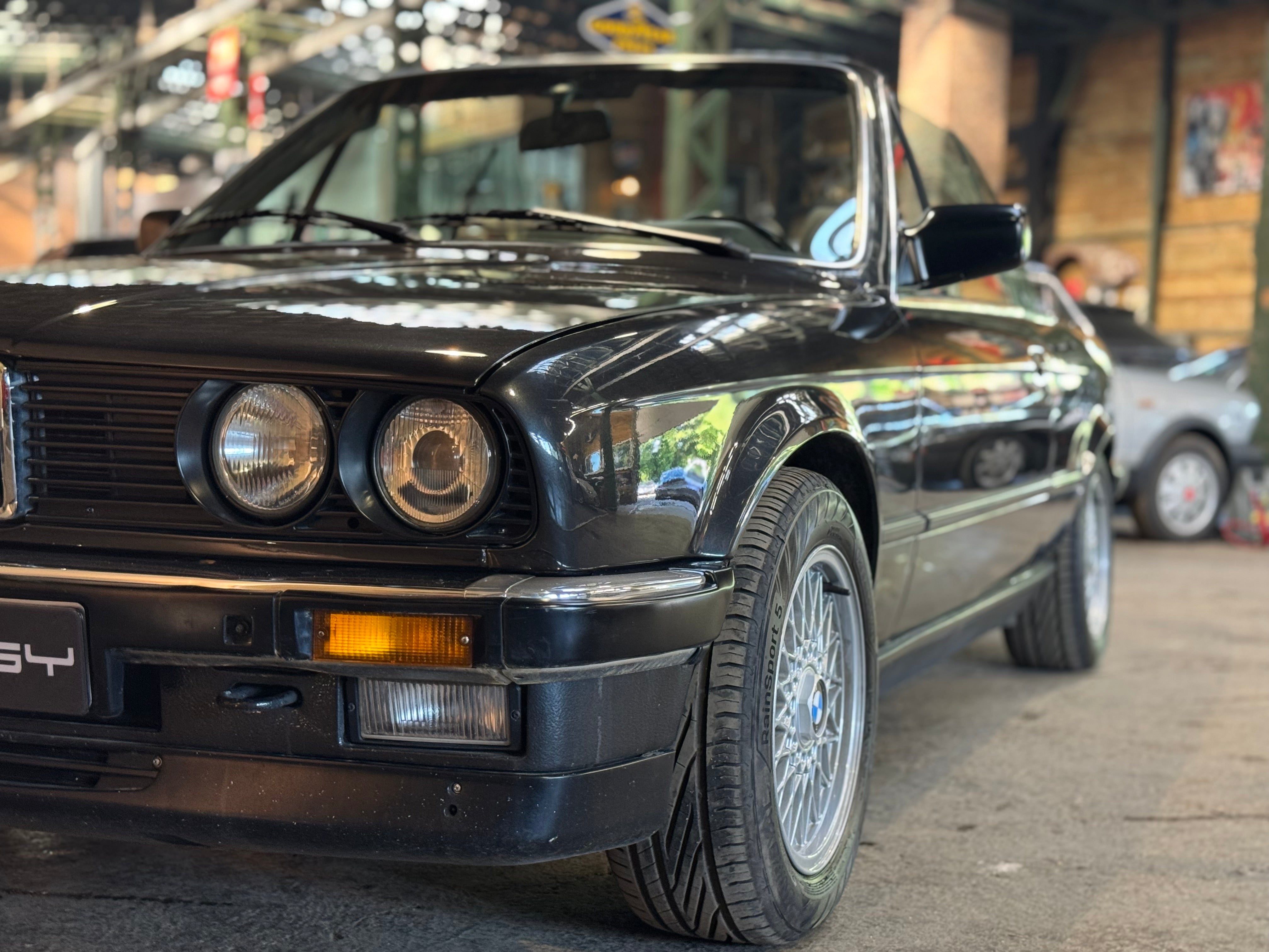 BMW 325i Cabriolet