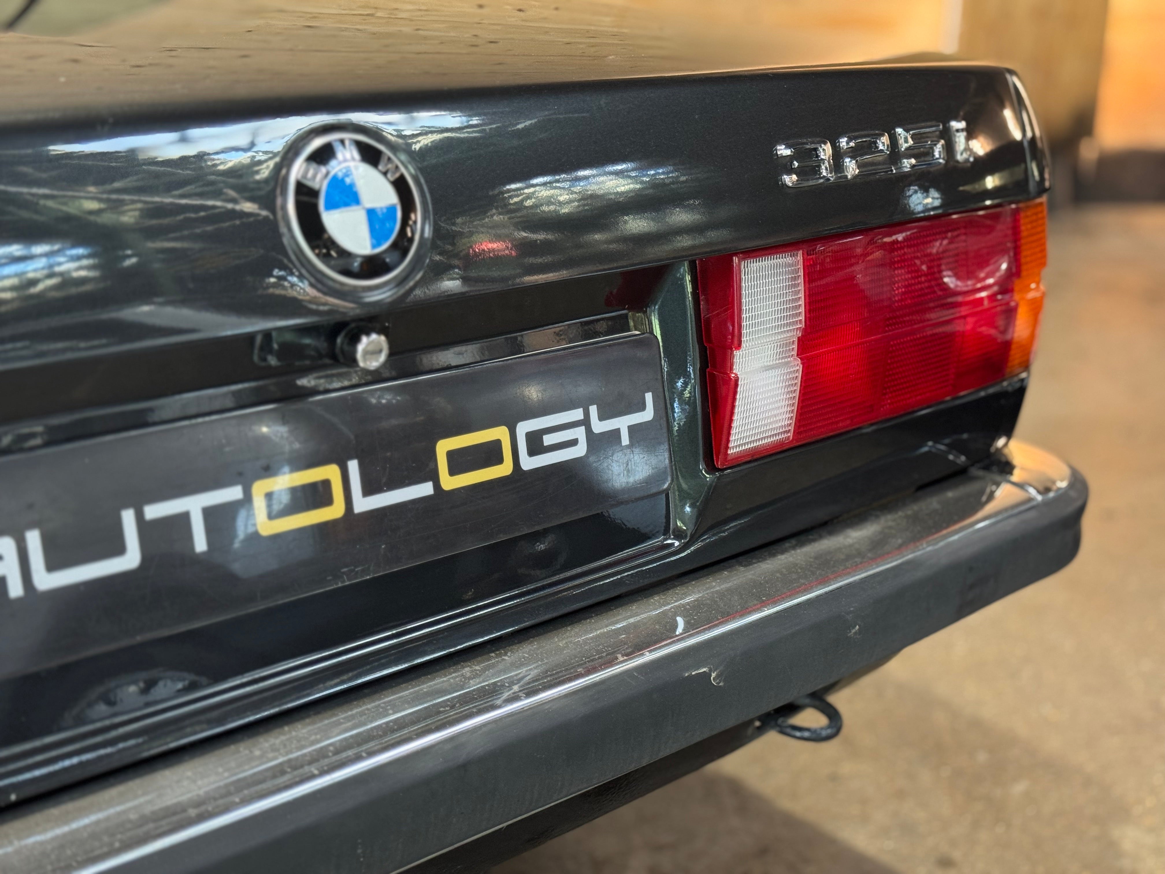 BMW 325i Cabriolet