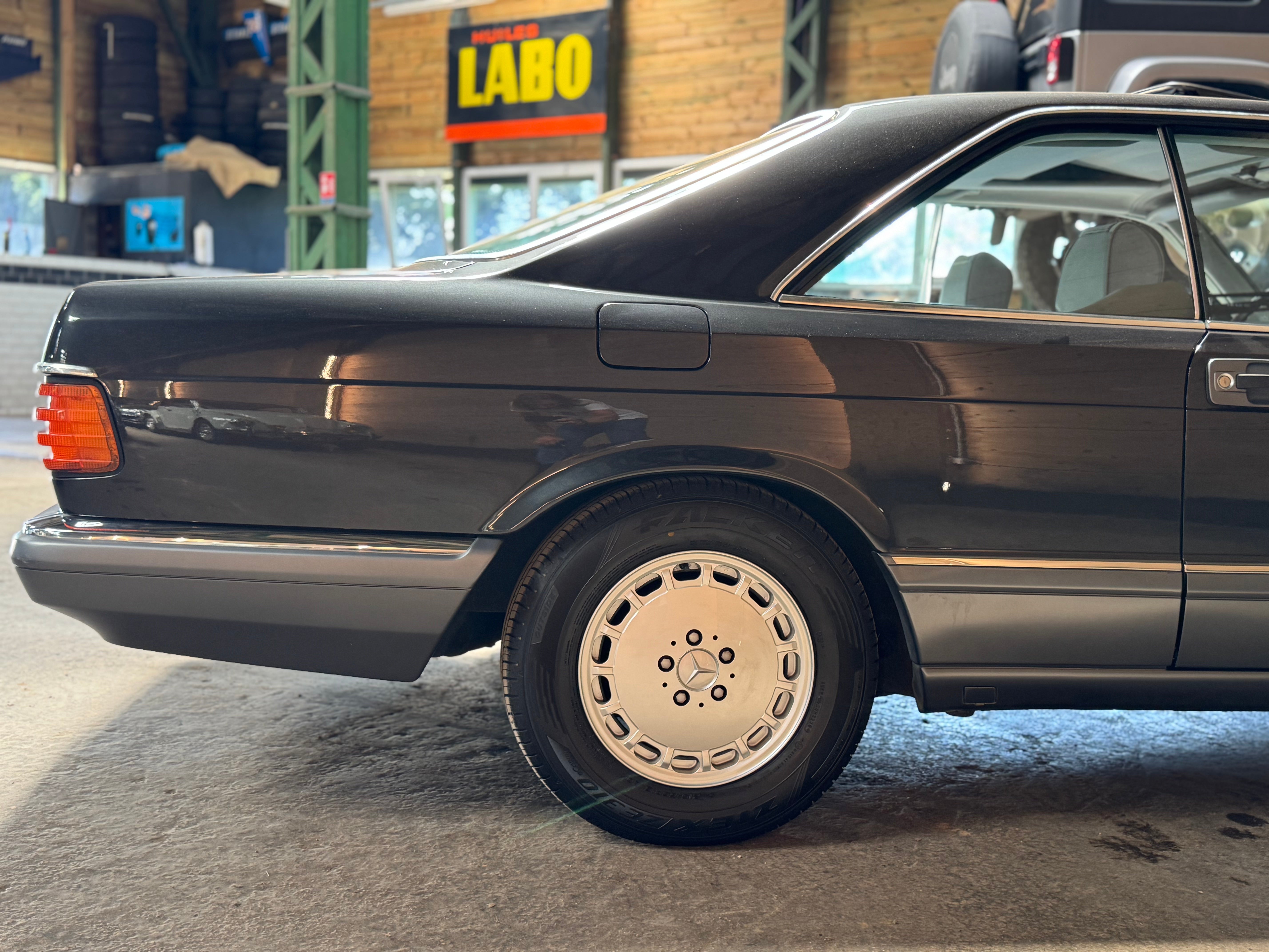 Mercedes 560 SEC