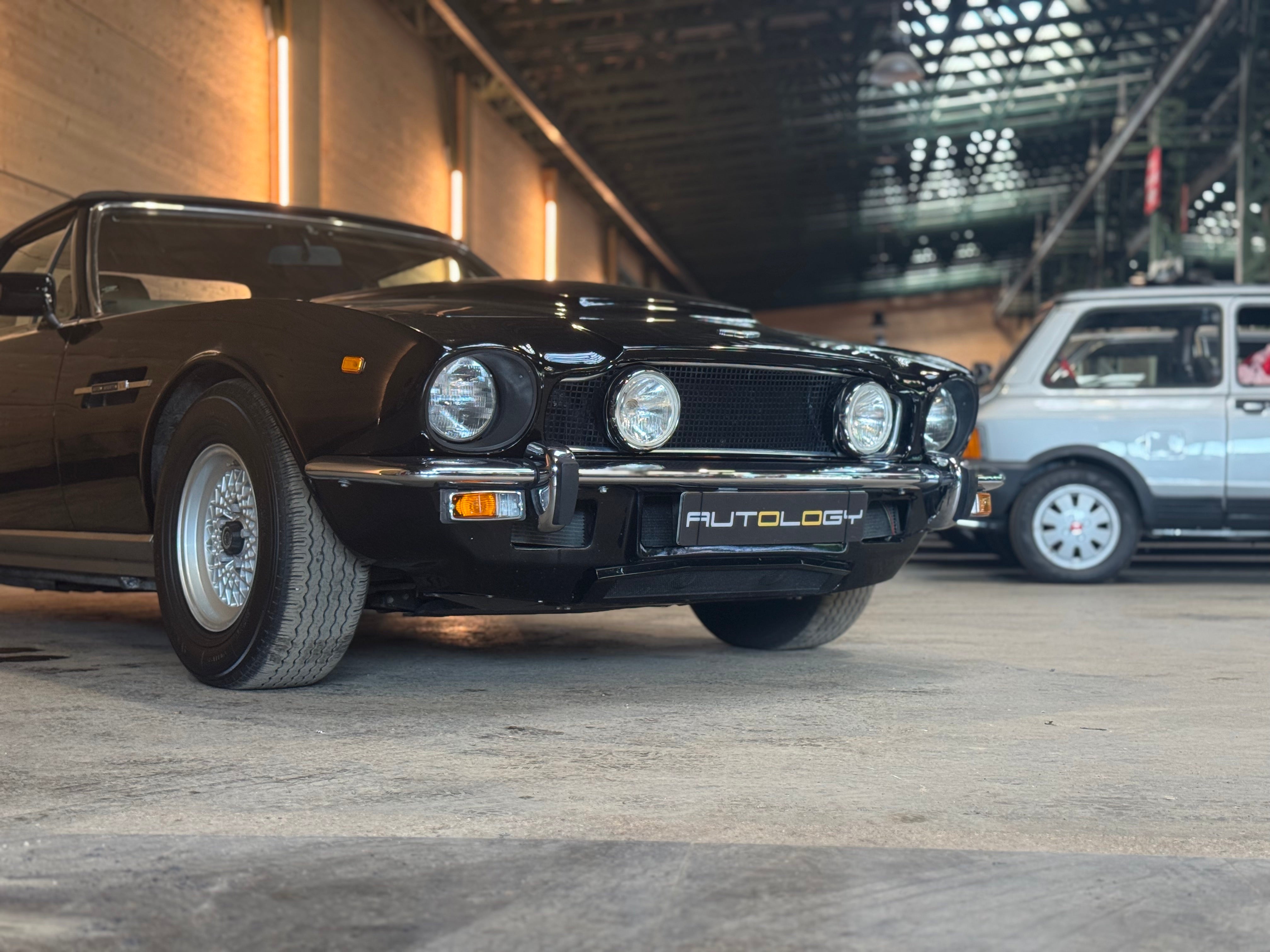 Aston Martin V8 Volante BVA