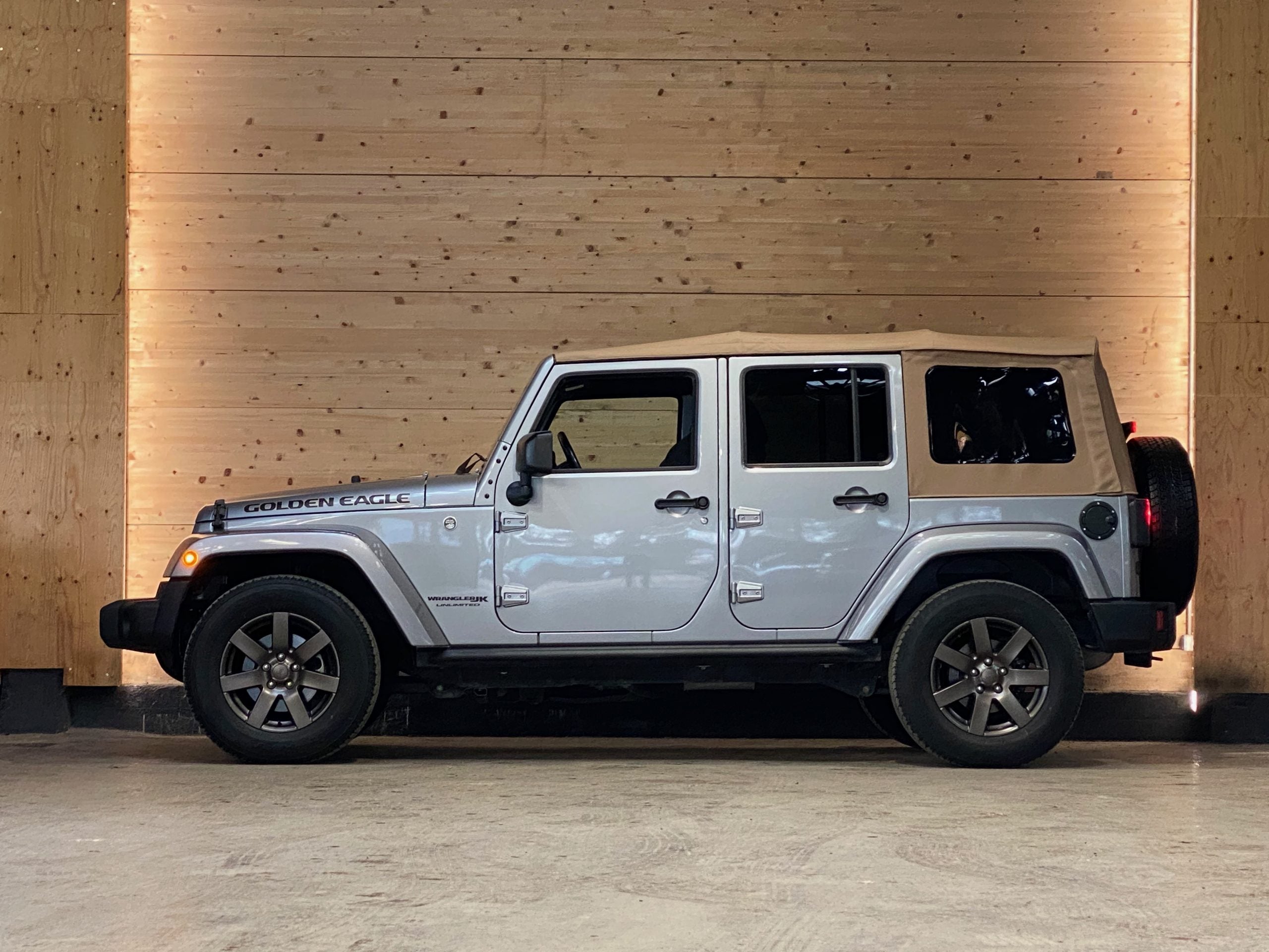 Jeep Wrangler JK Unlimited V6 3.6 Golden Eagle